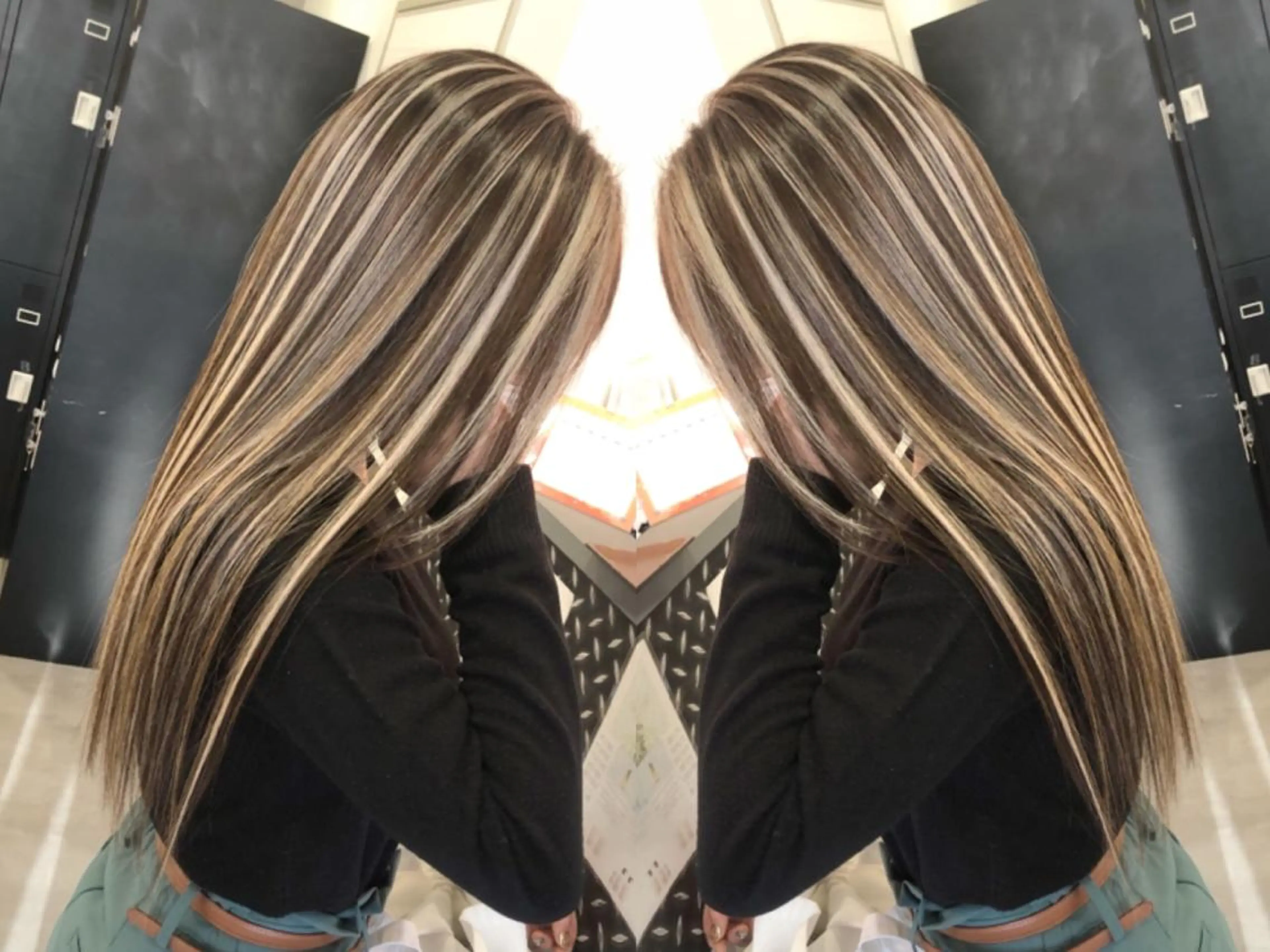 ロング ハイライト レイヤーカット 𝐍𝐄𝐎 𝐉𝐔𝐑𝐈のネイルデザイン