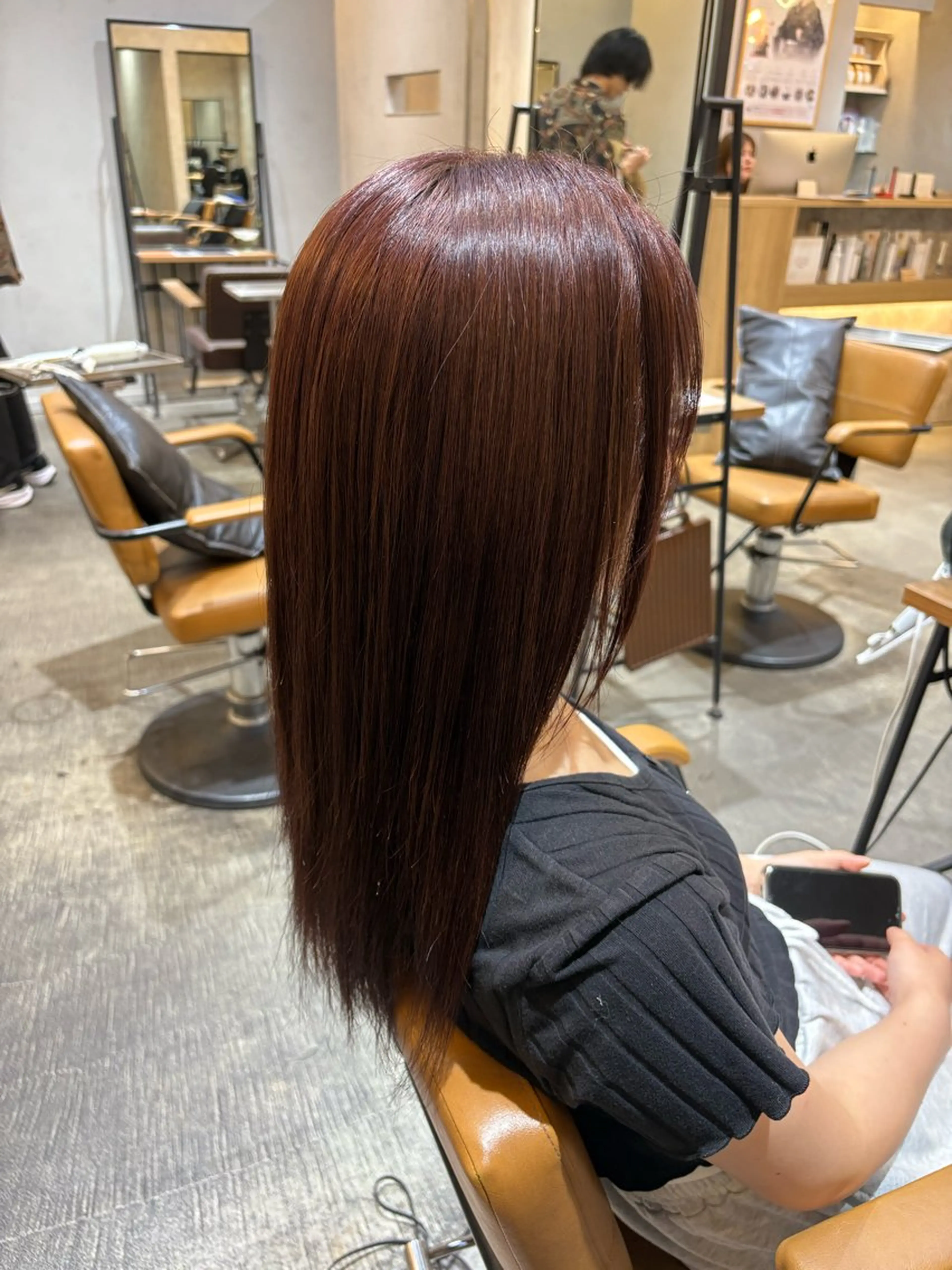 セミロング レッドブラウン ヘアカラー 束感まつ毛/艶カラー おがたゆうか🎀のマツエク・マツパデザイン