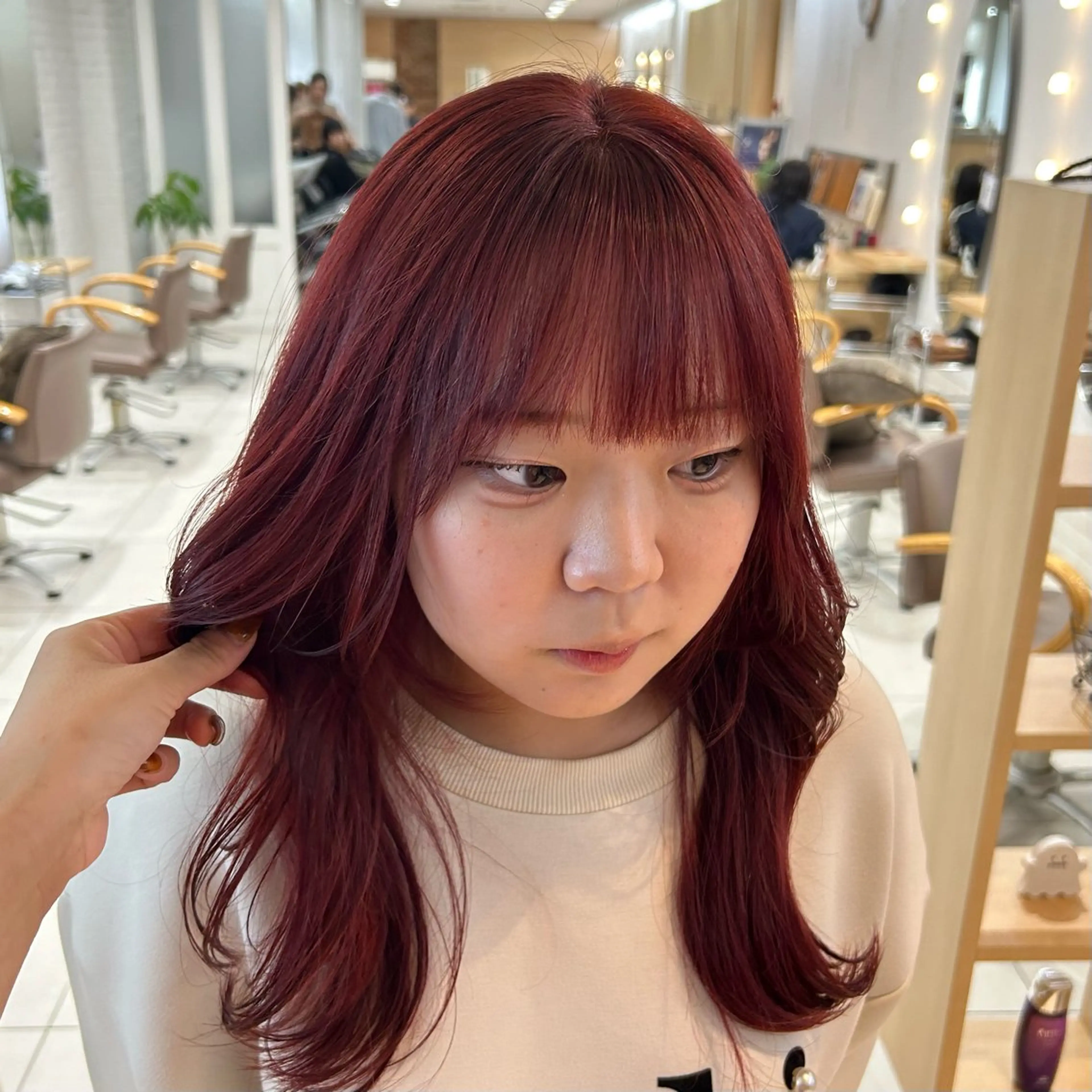 ロング 🍂透明感ベージュ カラー🍂森部杏菜のヘアスタイル