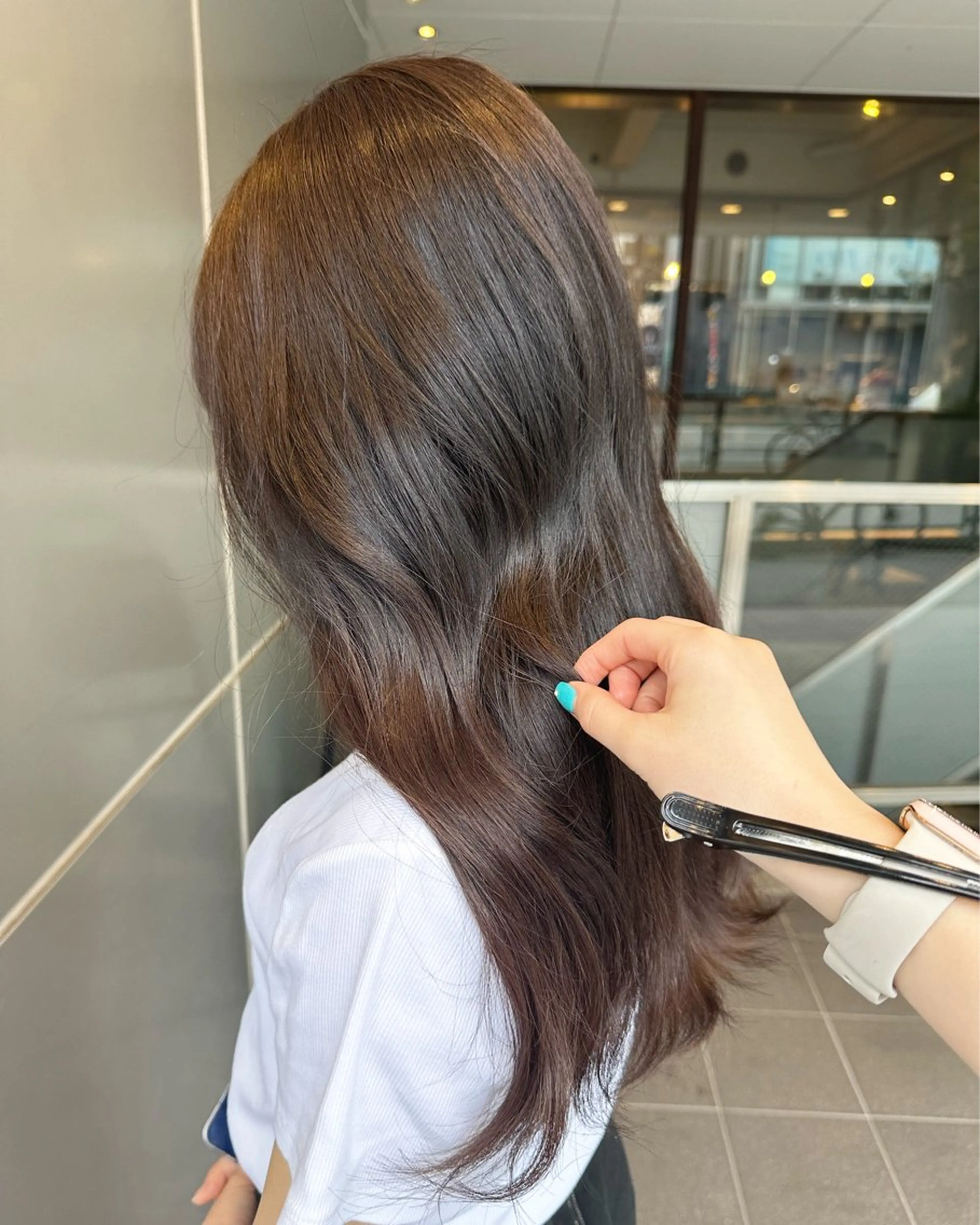 ロング カラー ショコラグレージュ グレージュ 🦋フジモリ セリナ🦋のヘアスタイル