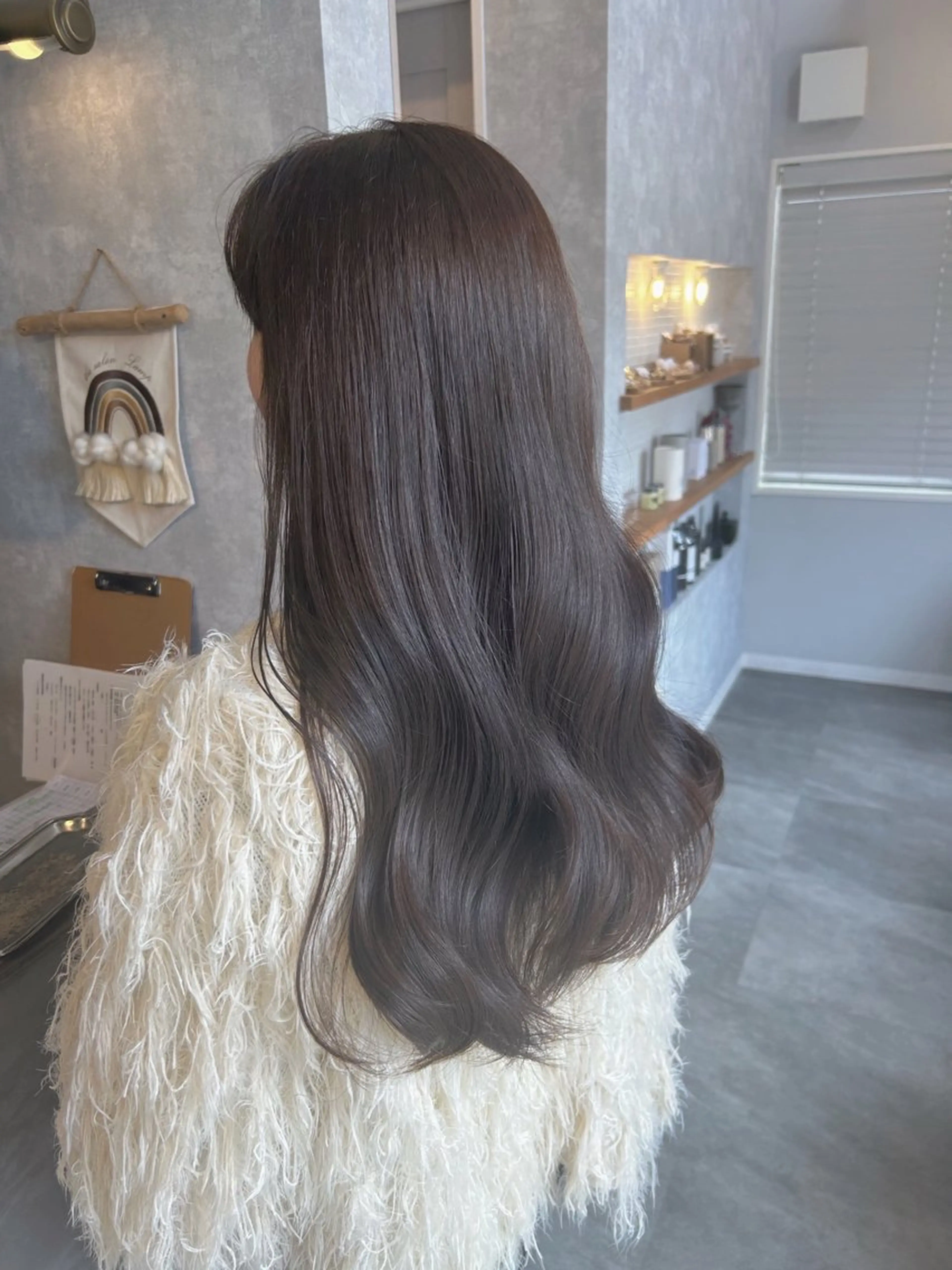 ロング PACE所属・ayumi ／透明感カラーのヘアスタイル