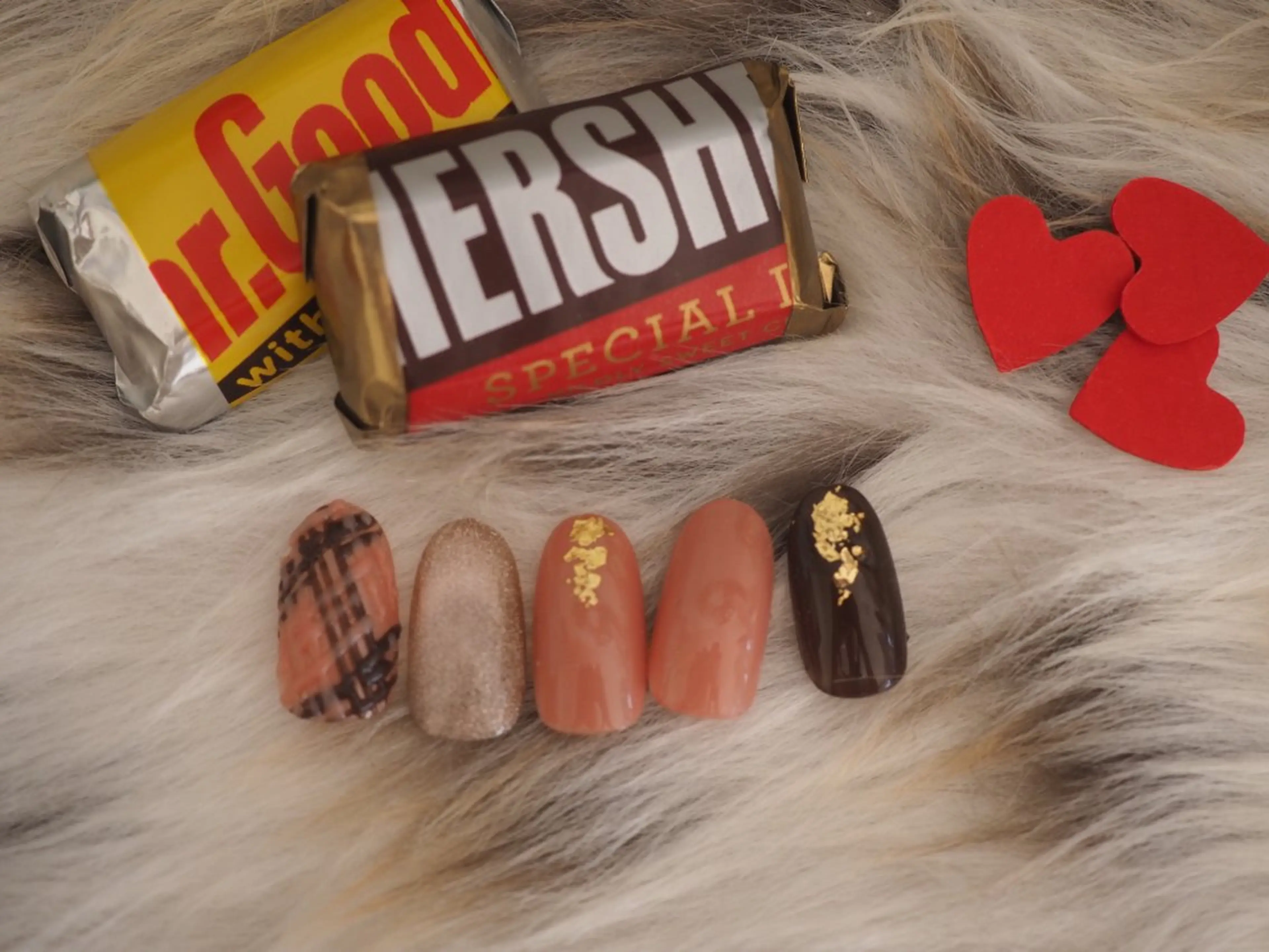 ネイル オーロラネイル フットネイル フレンチネイル ジェルネイル マグネットネイル kiki nail &brow二子玉川の眉毛・アイブロウイメージ