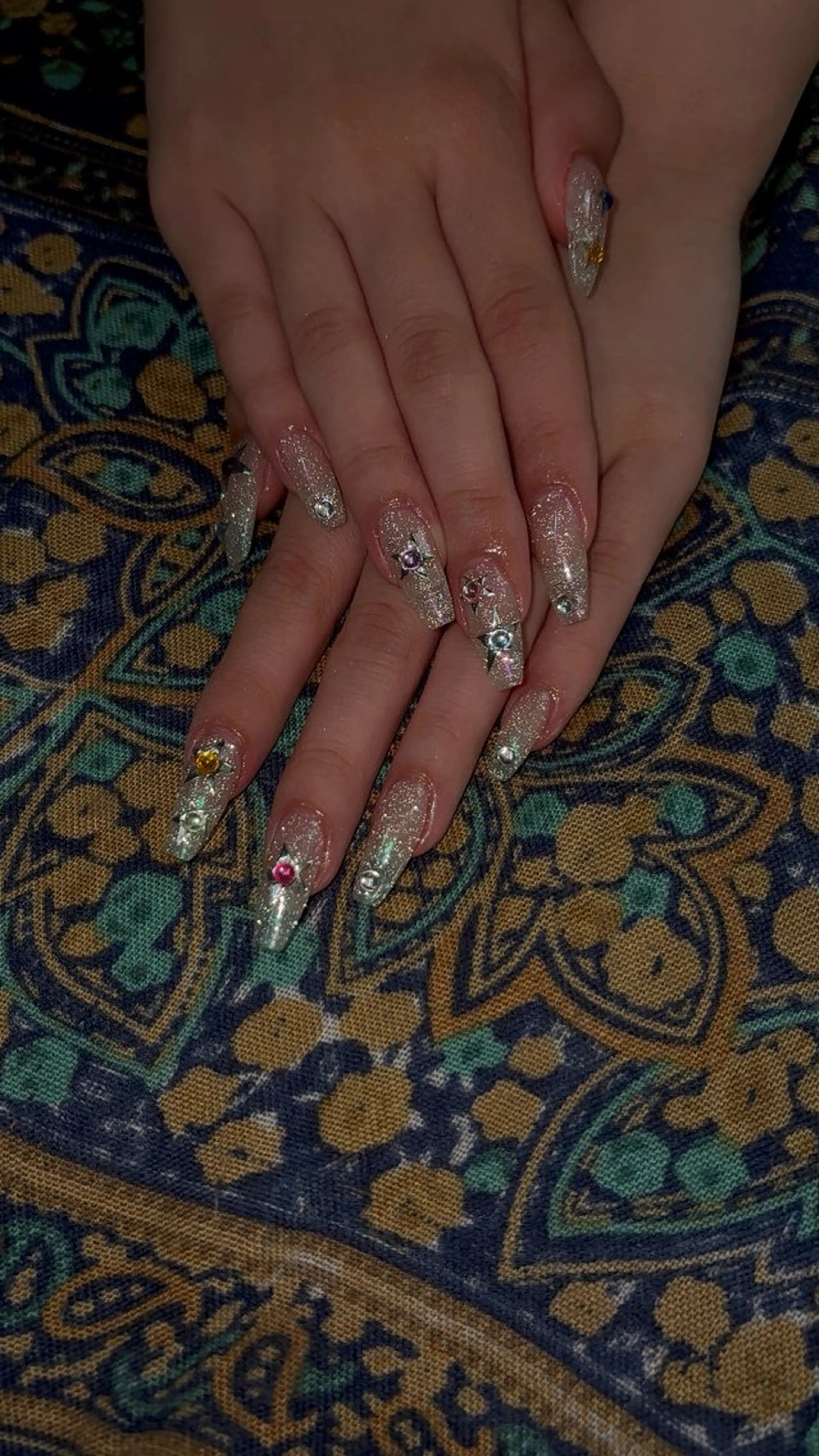 ネイル オーロラネイル フラッシュネイル 🍀WOLTOKYO 池袋🍀そらのマツエク・マツパデザイン