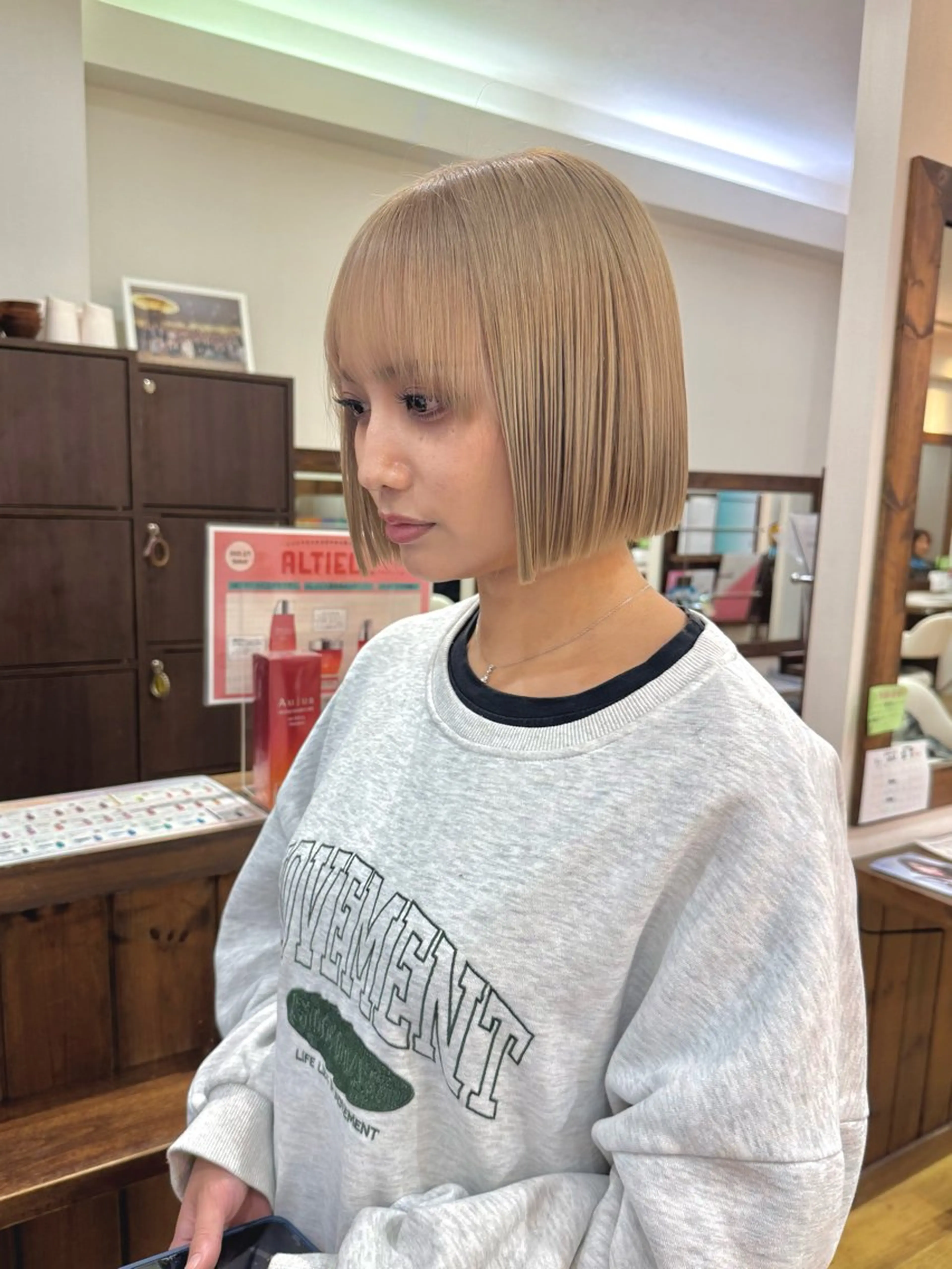 ショート カラー ヘアアレンジ ベージュカラー ブリーチ 透明感カラー ミルクティーベージュ ヘアカラー 💖ダブルカラー/ ヘアセット/晴香💖のヘアスタイル