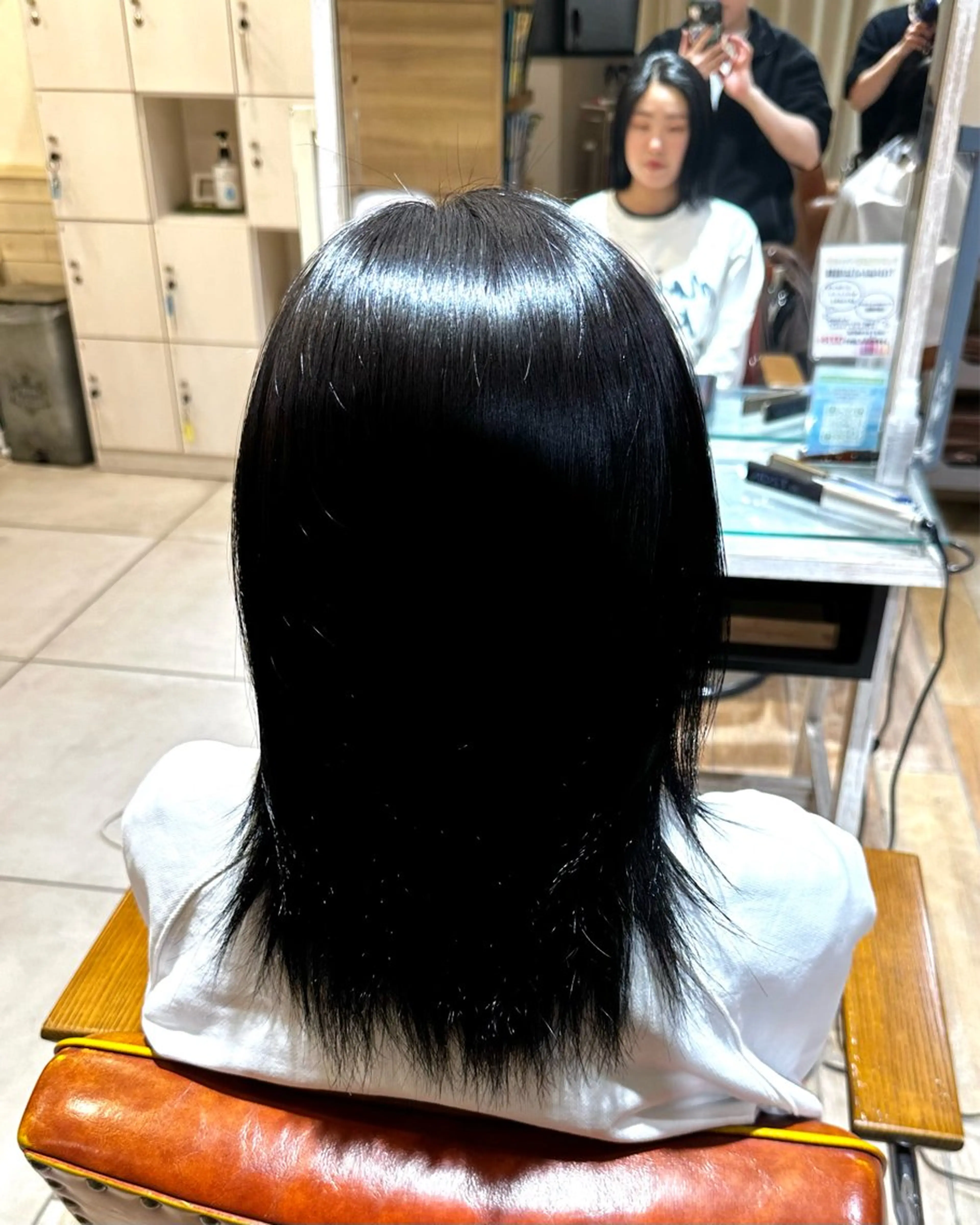 ミディアム カラー カット ヘアカラー 岡本 葵のヘアスタイル