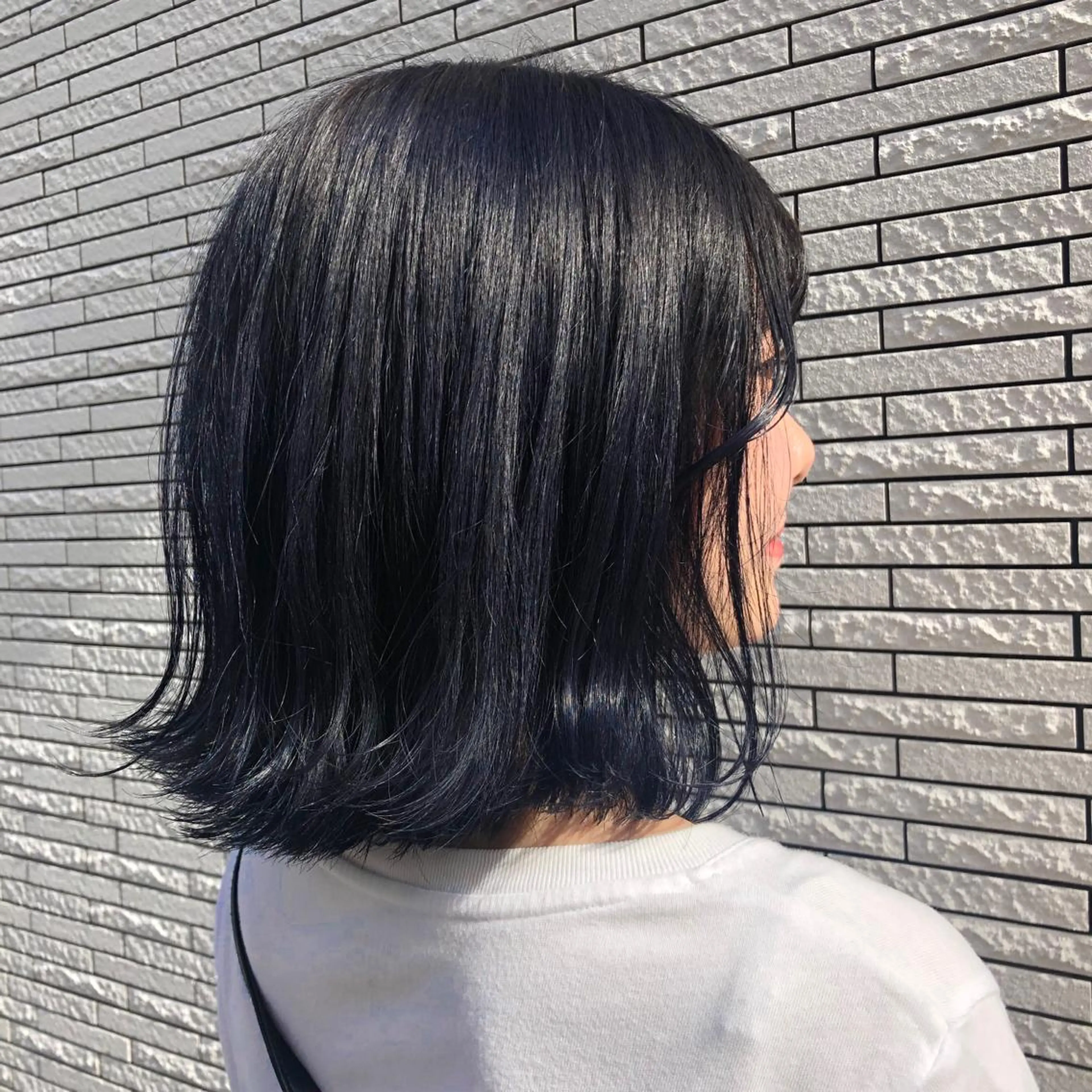 ショート カラー 黒髪 ブルーカラー ブルーブラック ヘアカラー トリートメント ヘッドスパ レイヤーカット 韓国ヘアayameのヘアスタイル