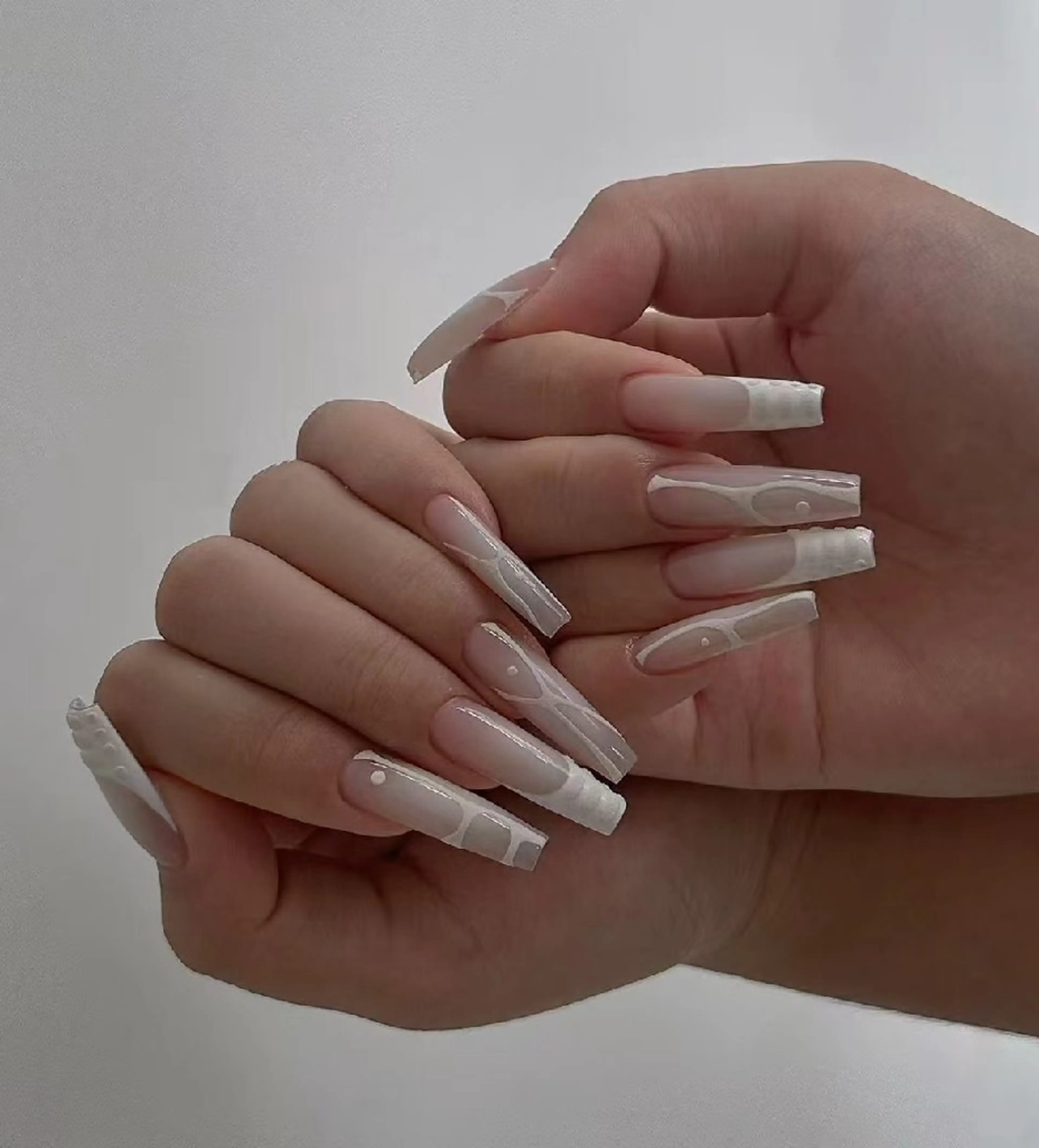 ネイル オーロラネイル フラワーネイル フットネイル フレンチネイル ジェルネイル ハンドネイル Oomiya 服部のネイルデザイン