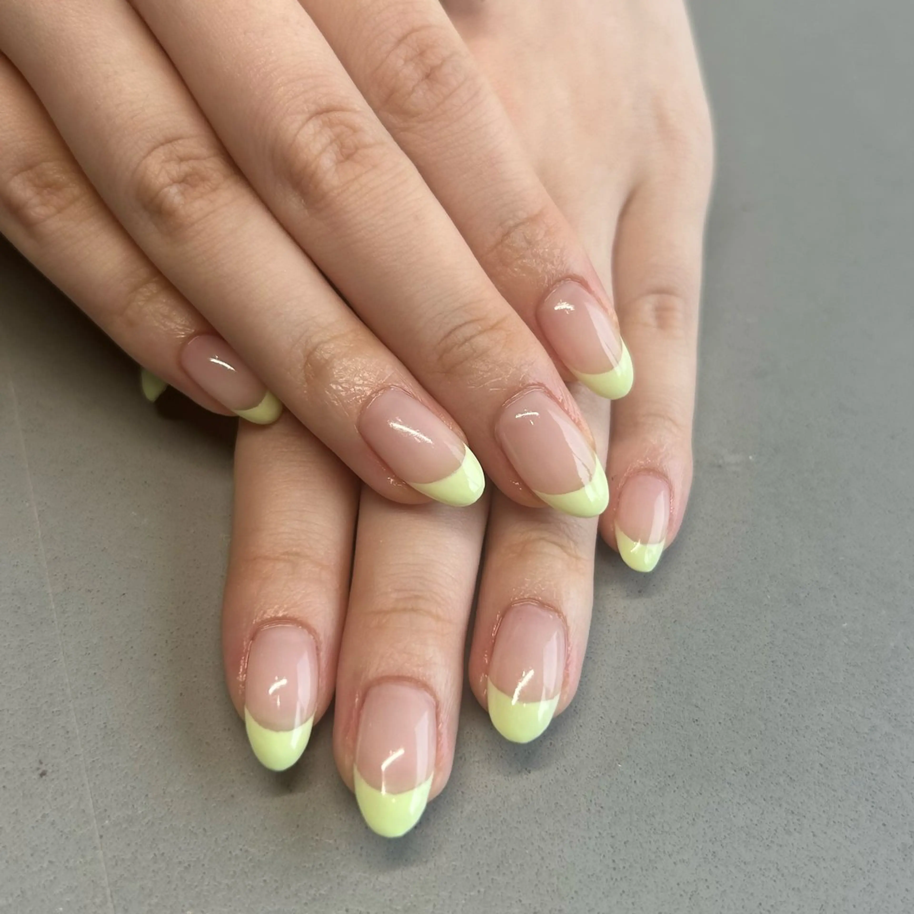 ネイル フレンチネイル née高橋 梨菜のネイルデザイン