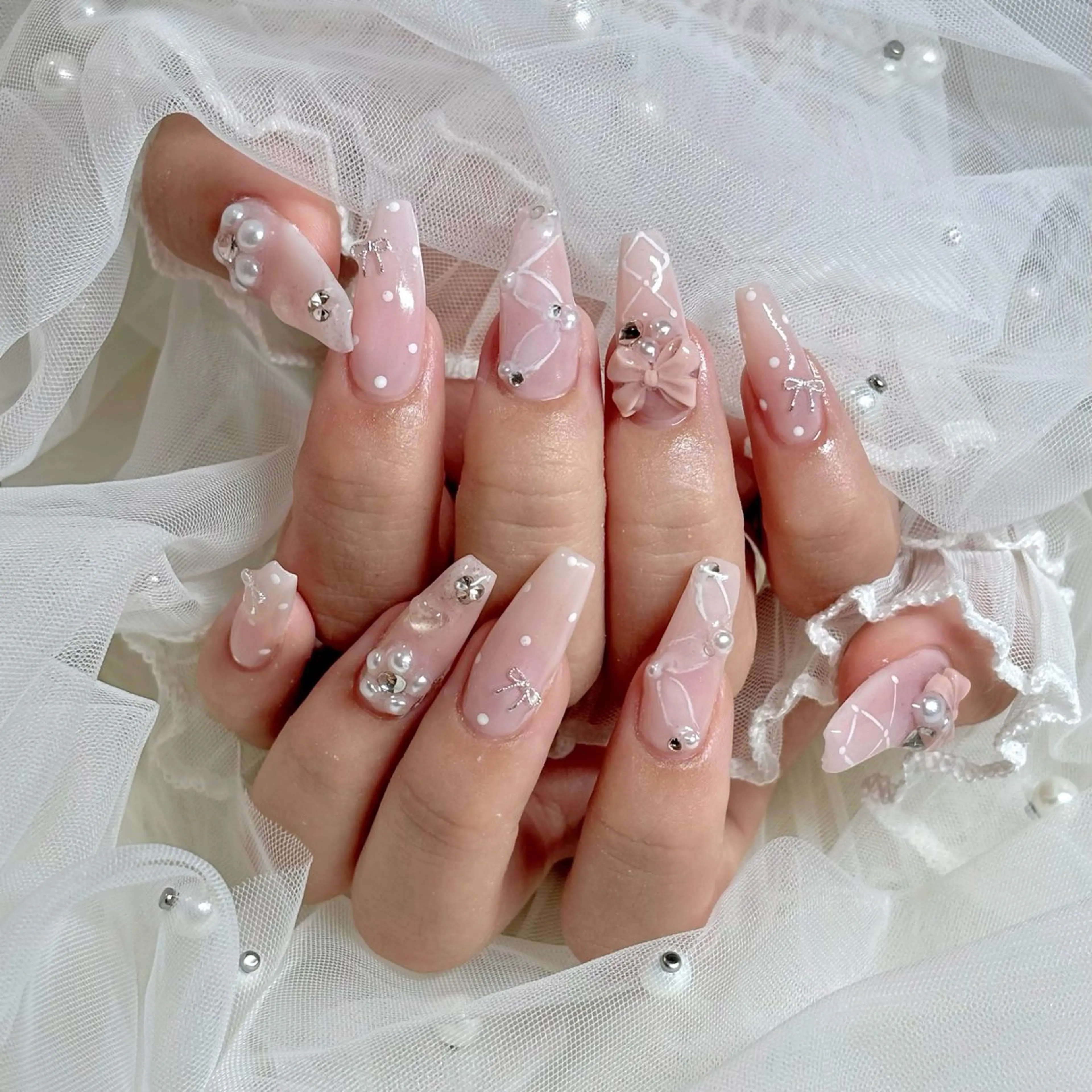 ネイル ハンドネイル Sii nail 🤍SAKIのネイルデザイン