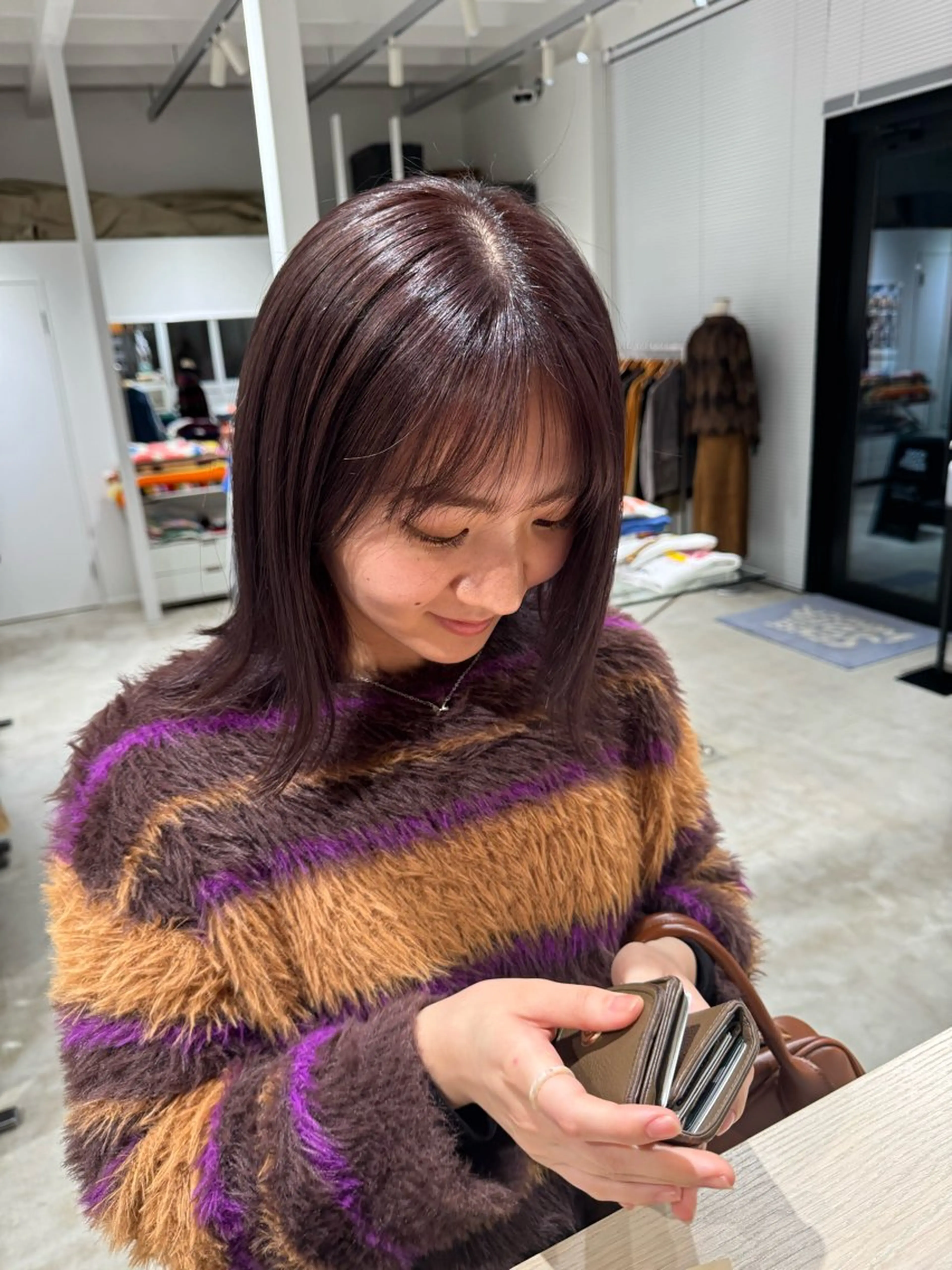 ミディアム カラー ヘアカラー 中野 遥のヘアスタイル