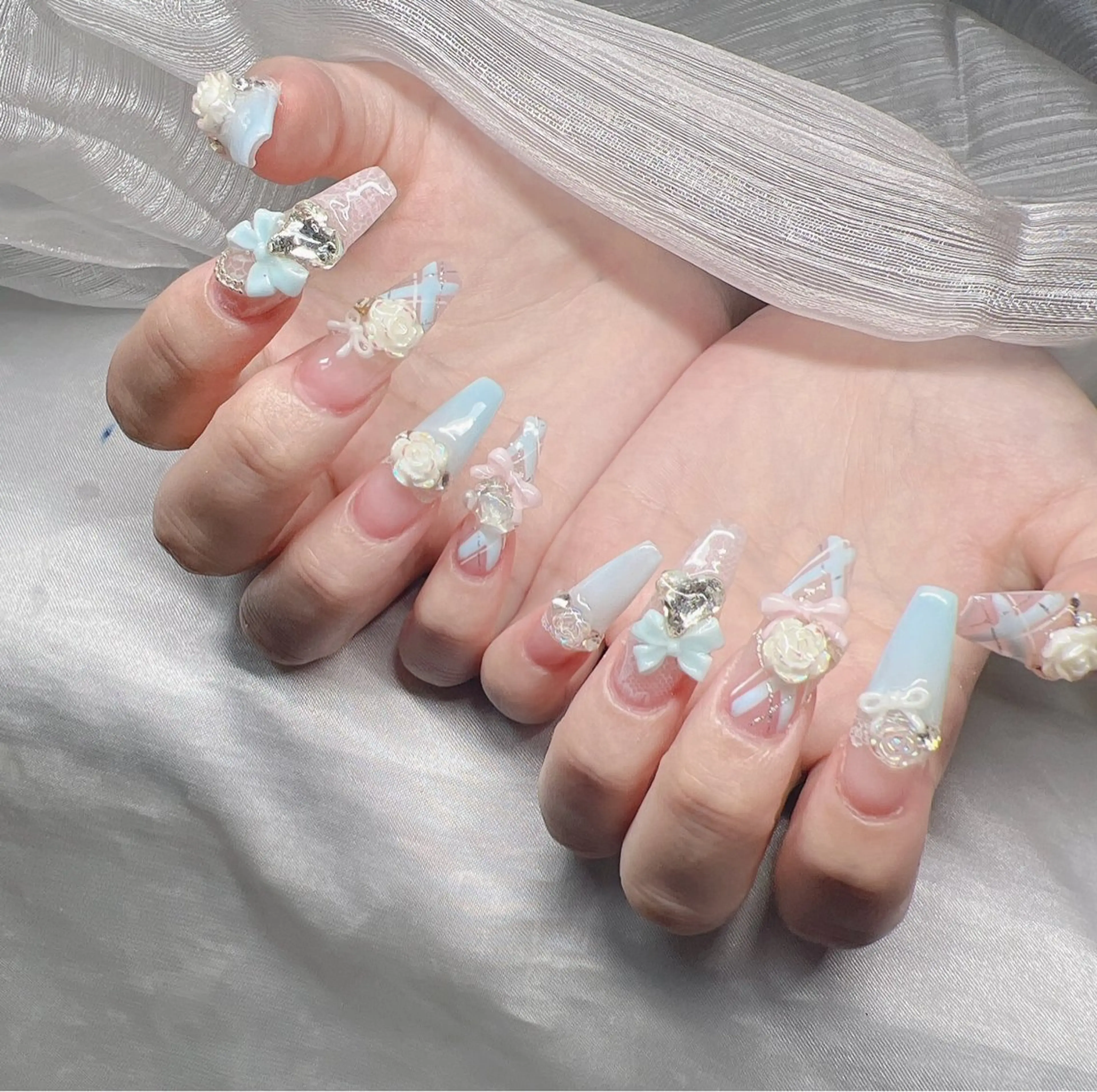 ネイル ハンドネイル Lee Nailsのネイルデザイン