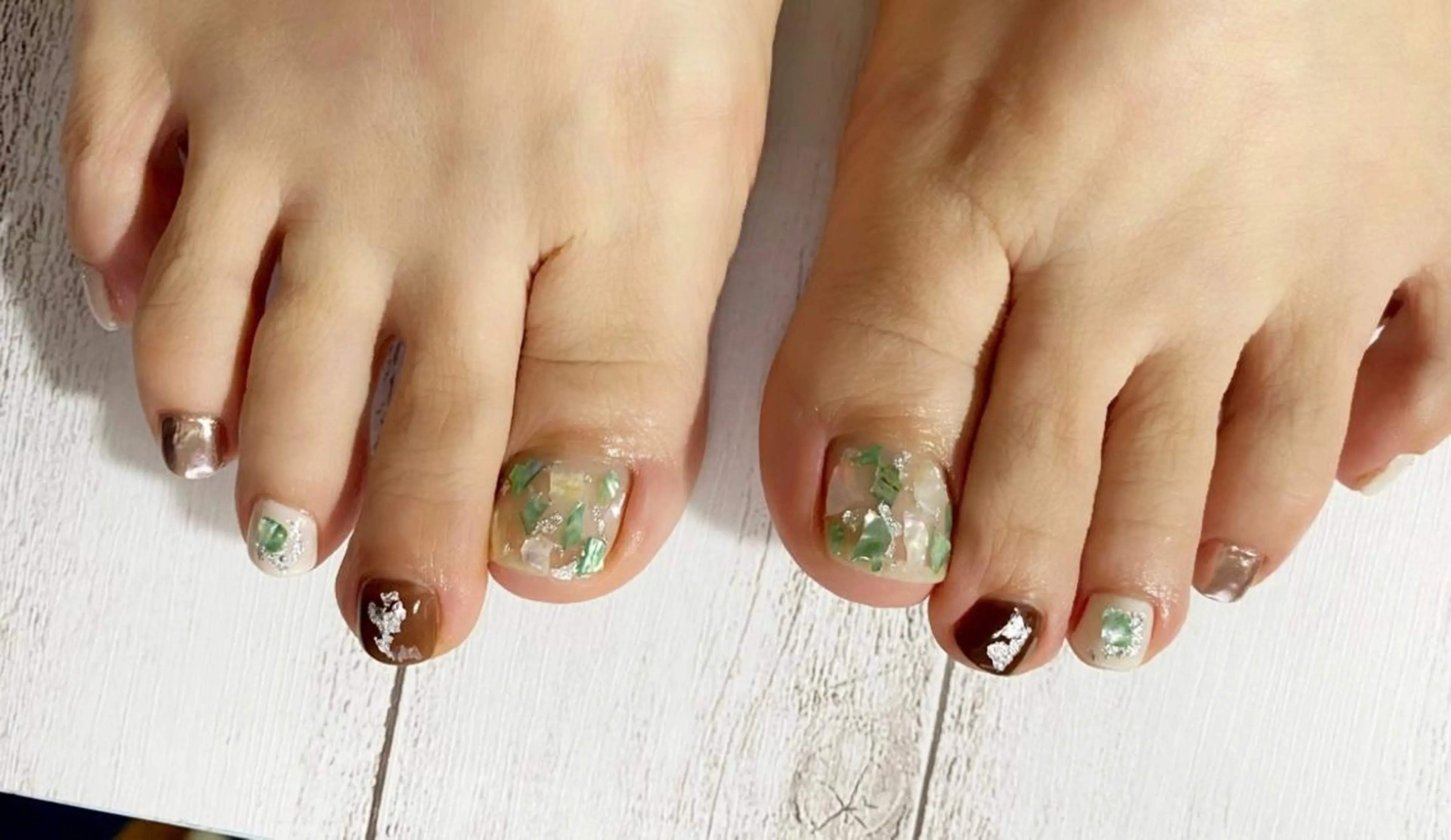 ネイル フットネイル NAIL Nutsのネイルデザイン