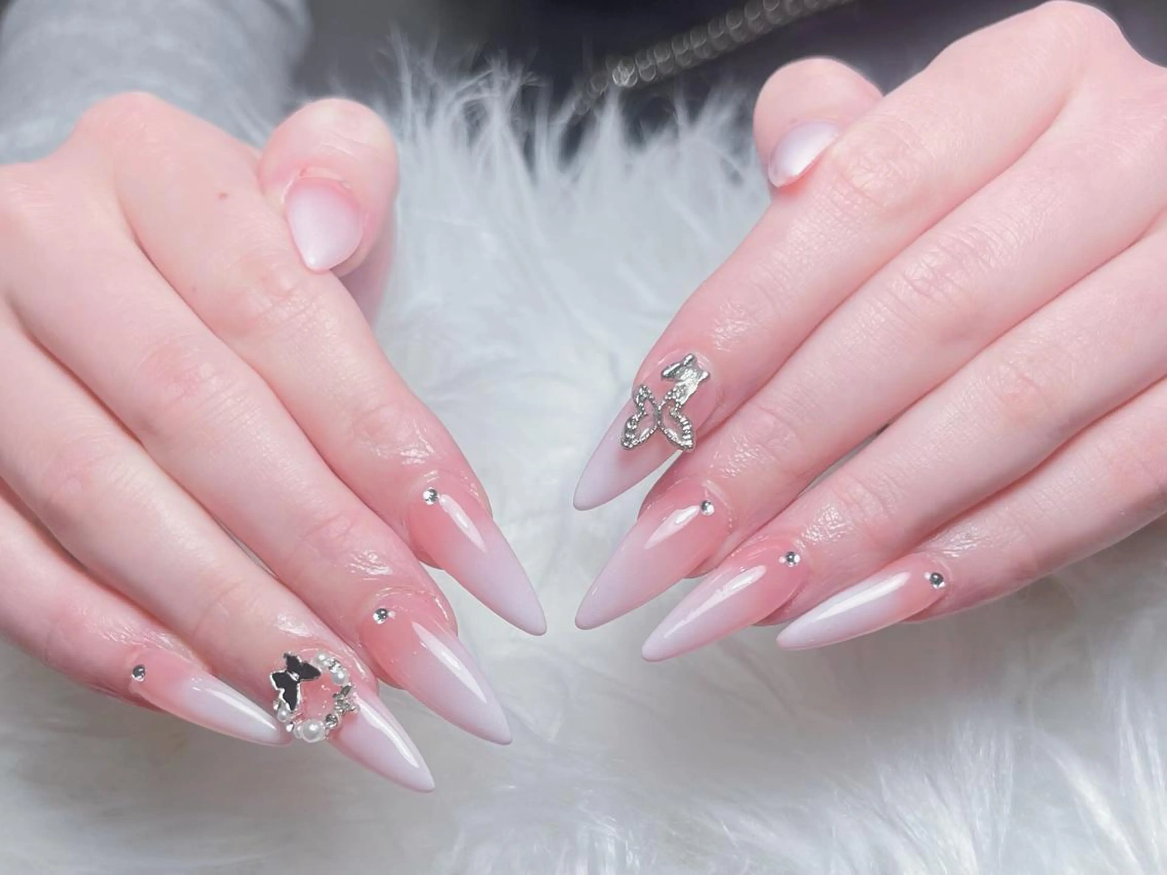 ネイル 長さ出し グラデーション 卒業式 キラキラネイル マグネットネイル YUNA Belle Nail 池袋のネイルデザイン