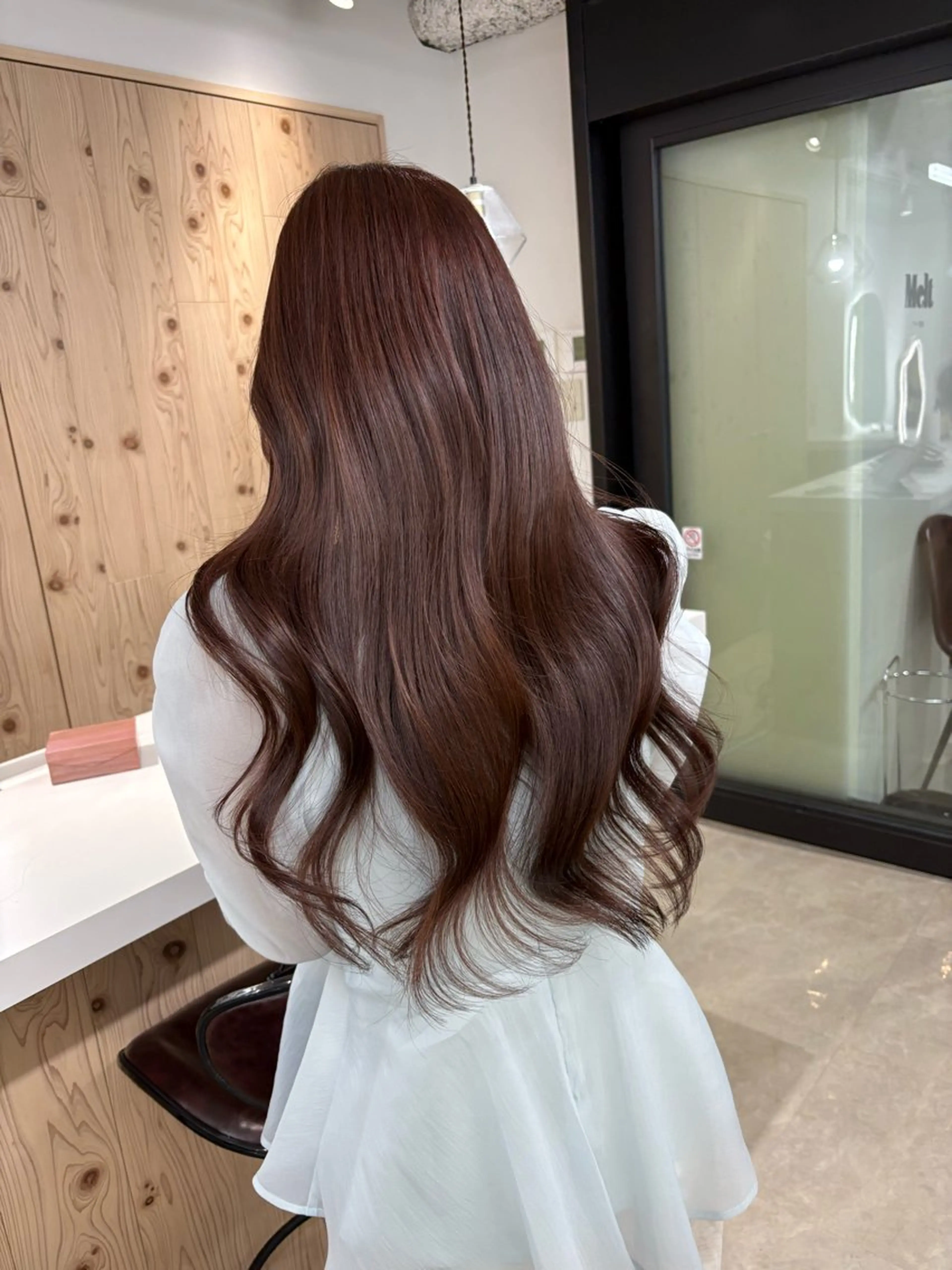 ロング カラー カット ヘアカラー トリートメント ヘアセット 新宿/韓国ヘア/ 髪質改善ストレートのヘアスタイル