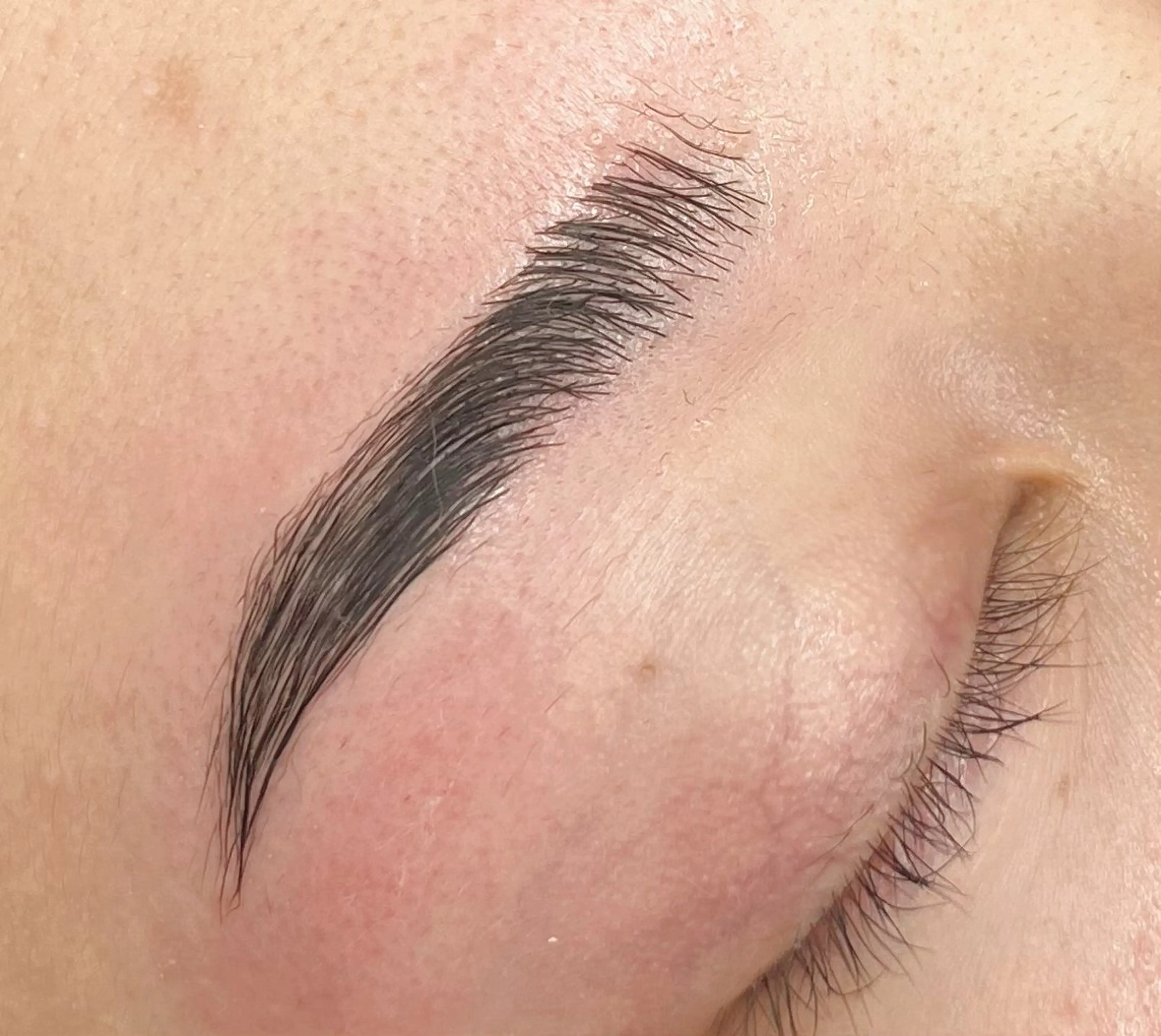 アイブロウパーマ＋WAXの写真