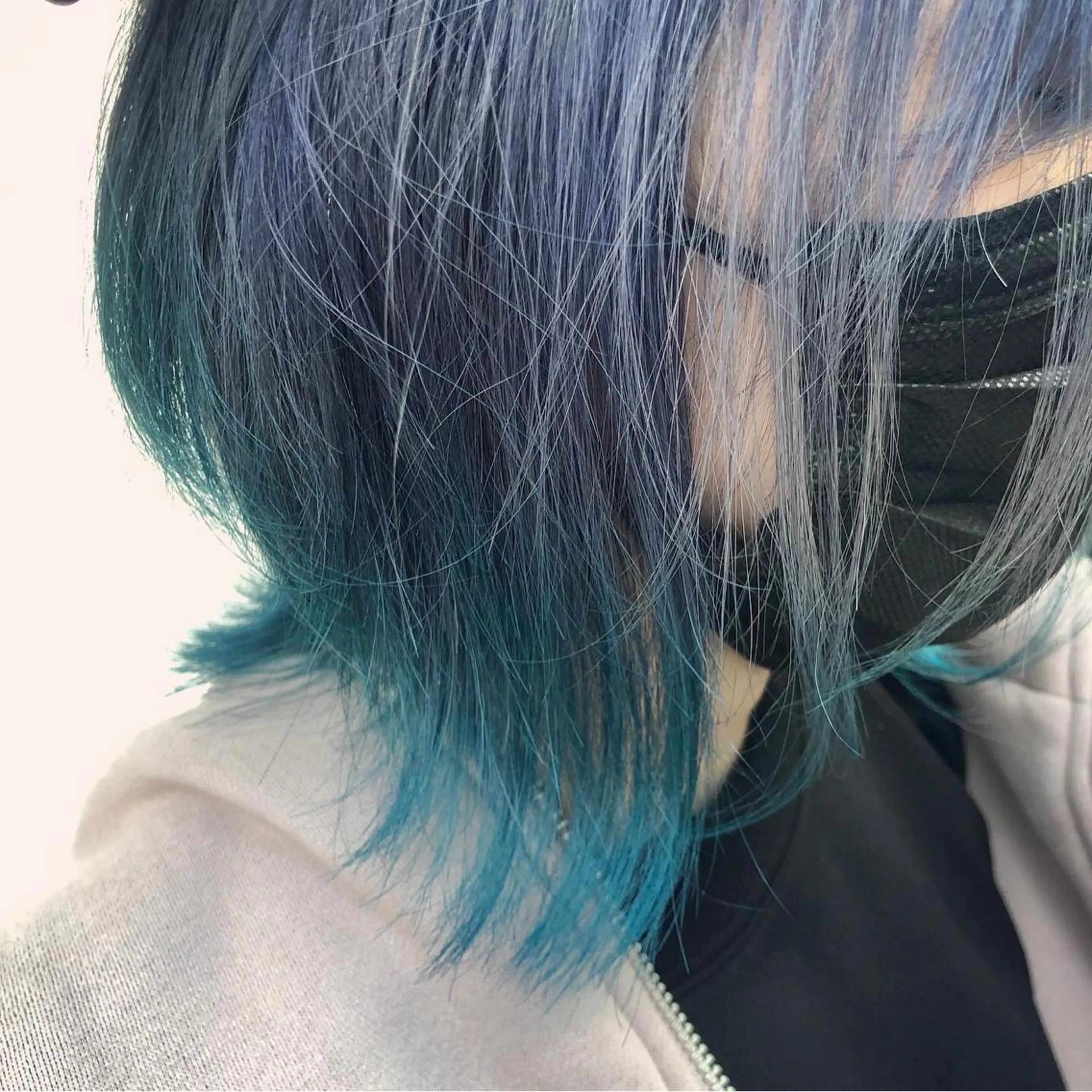 ミディアム アッシュ 原宿サロン代表 デザインカラー伊藤卓のヘアスタイル