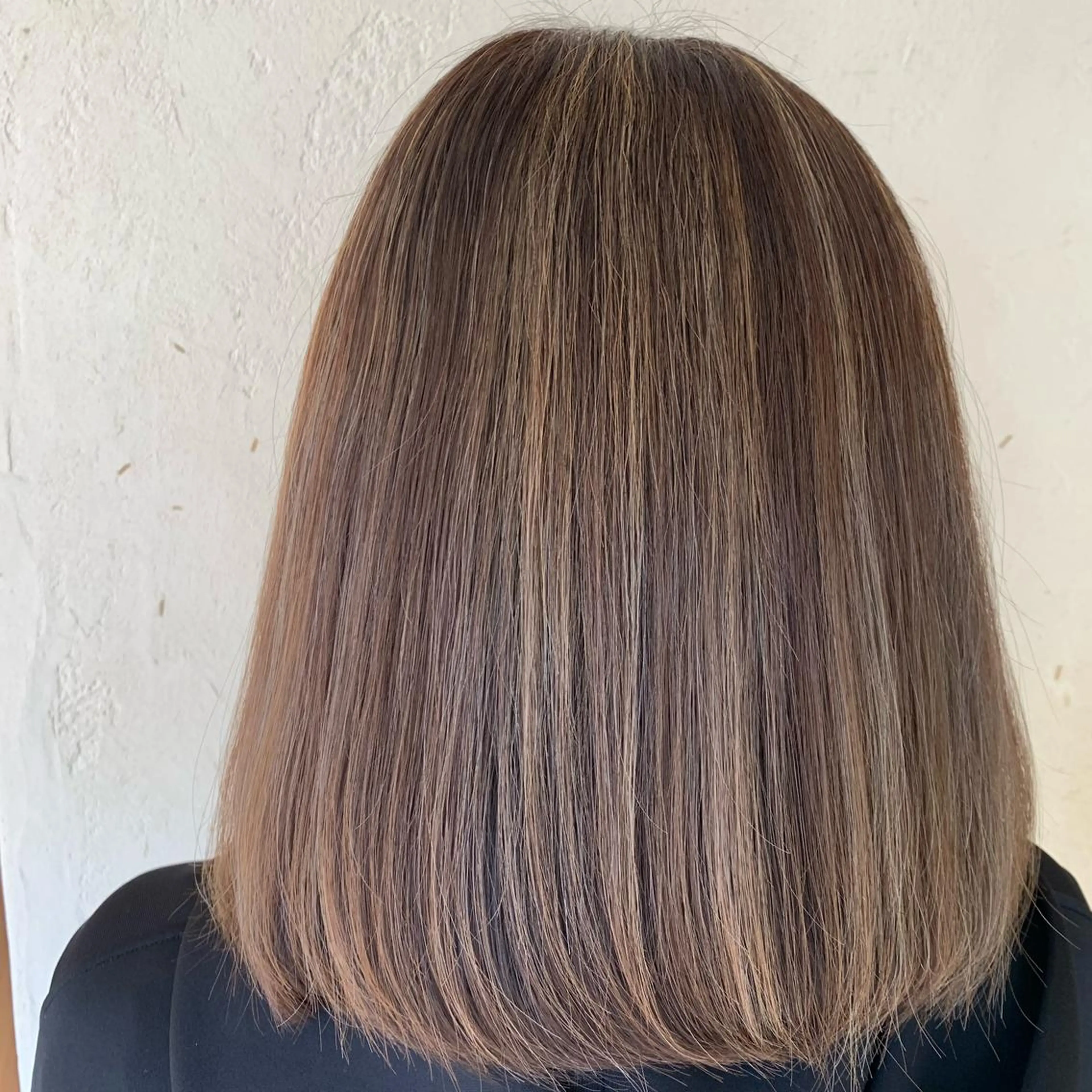 ミディアム 近鉄奈良 カラー　うのさくらのヘアスタイル