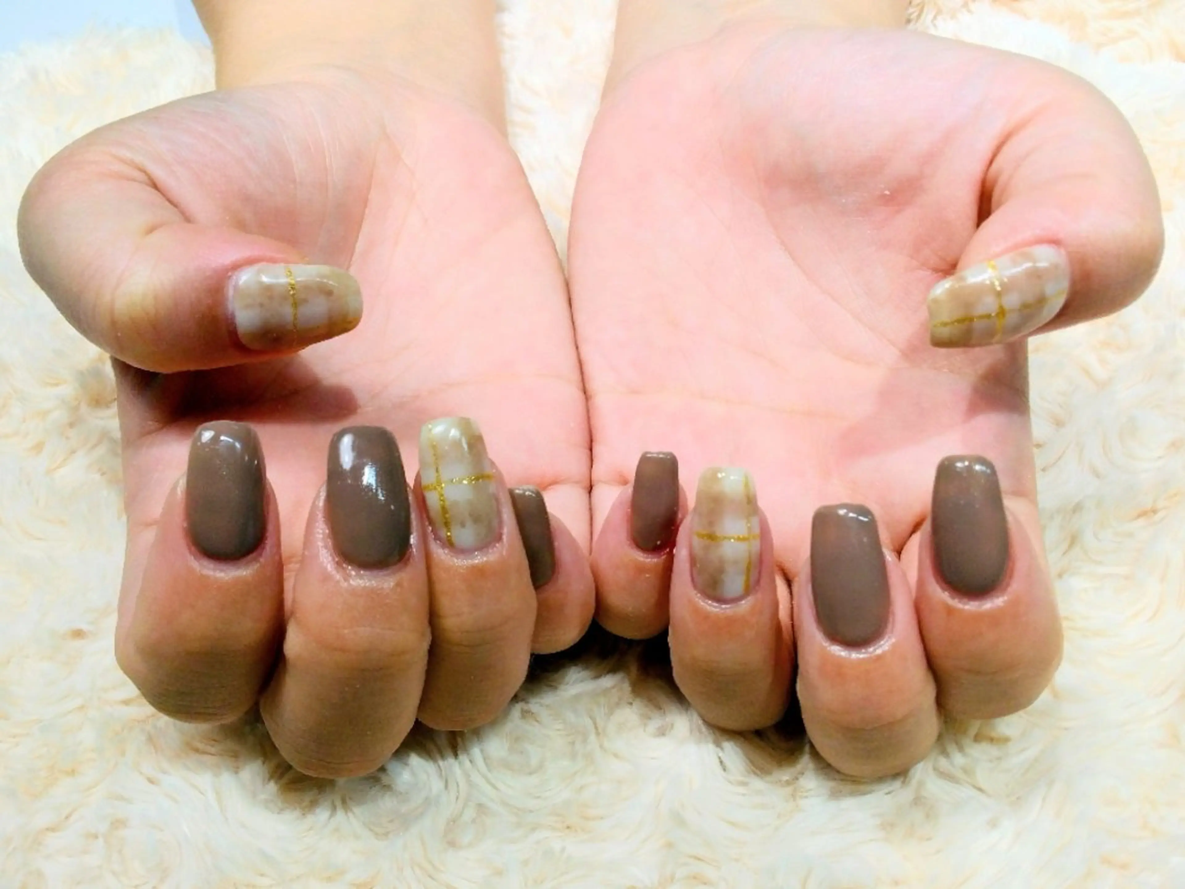 ネイル ゴールド シンプルネイル ARTEMIS SAITOのネイルデザイン