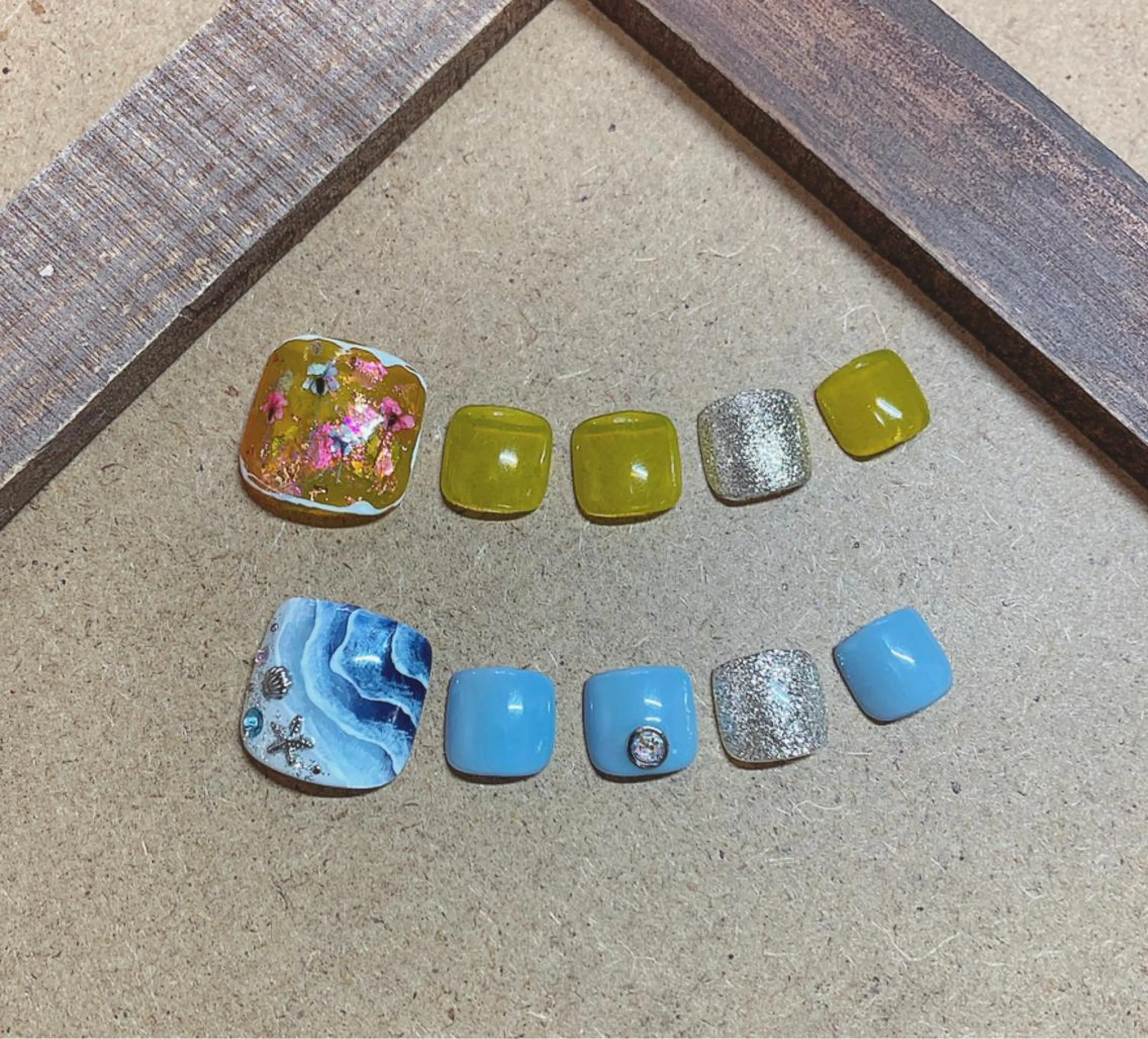 ネイル フットネイル 𝑺 𝒏𝒂𝒊𝒍✳︎のネイルデザイン