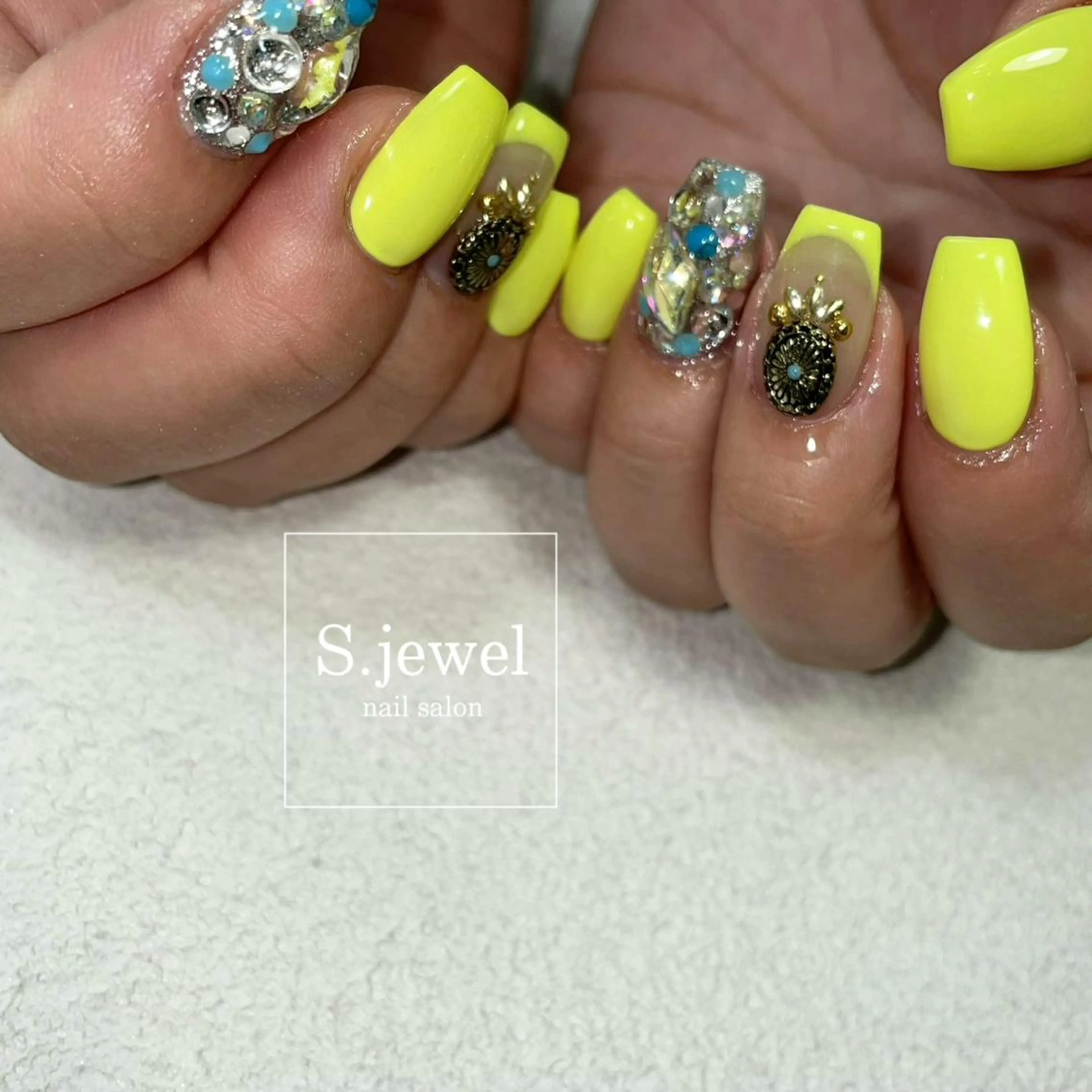 ネイル S. JEWELのネイルデザイン