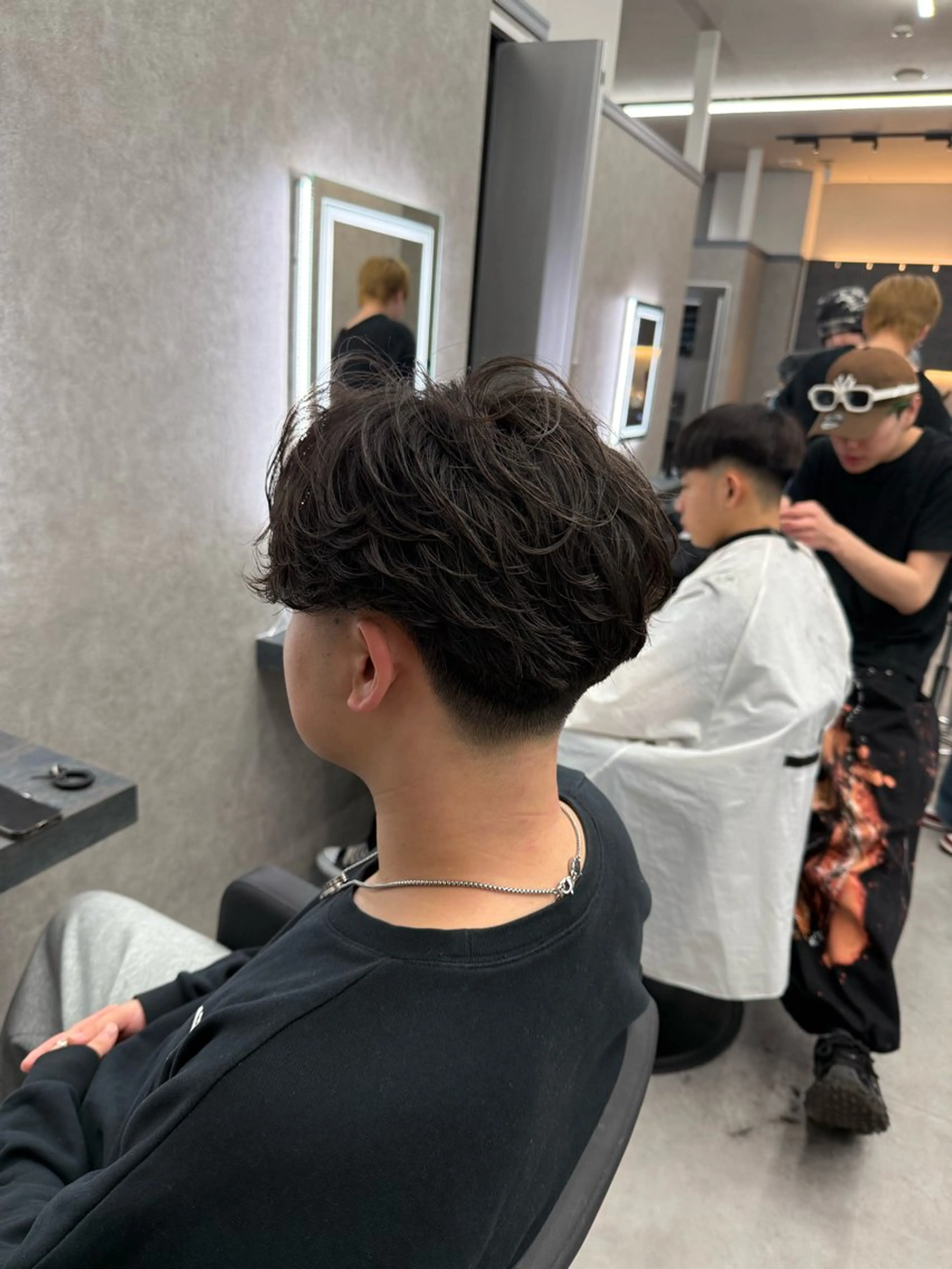 ショート カラー パーマ メンズ フェザーパーマ メンズパーマ カット パーマ メンズ特化 👑YUTAのヘアスタイル