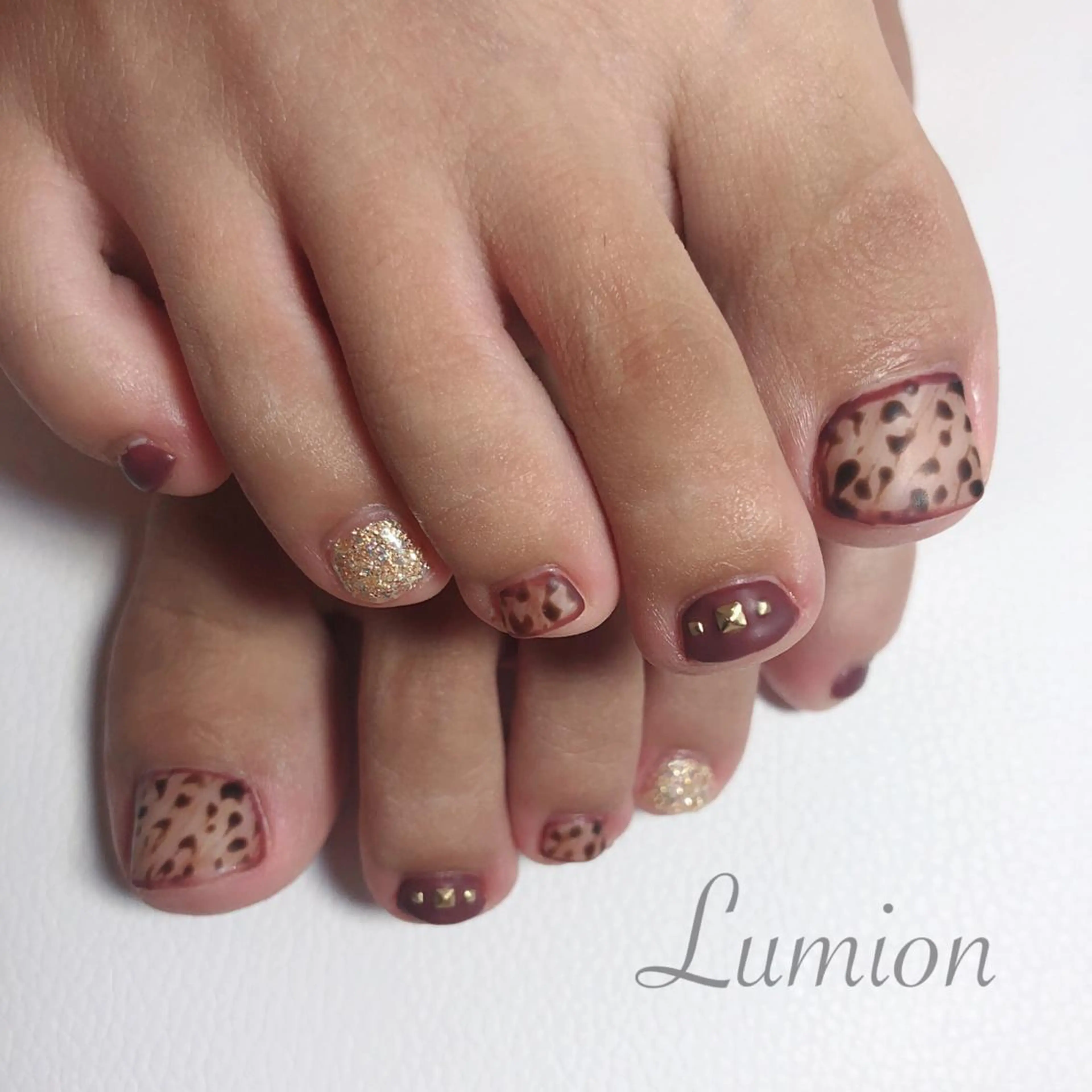 ネイル アニマル柄 フットネイル nailroom Lumionのネイルデザイン