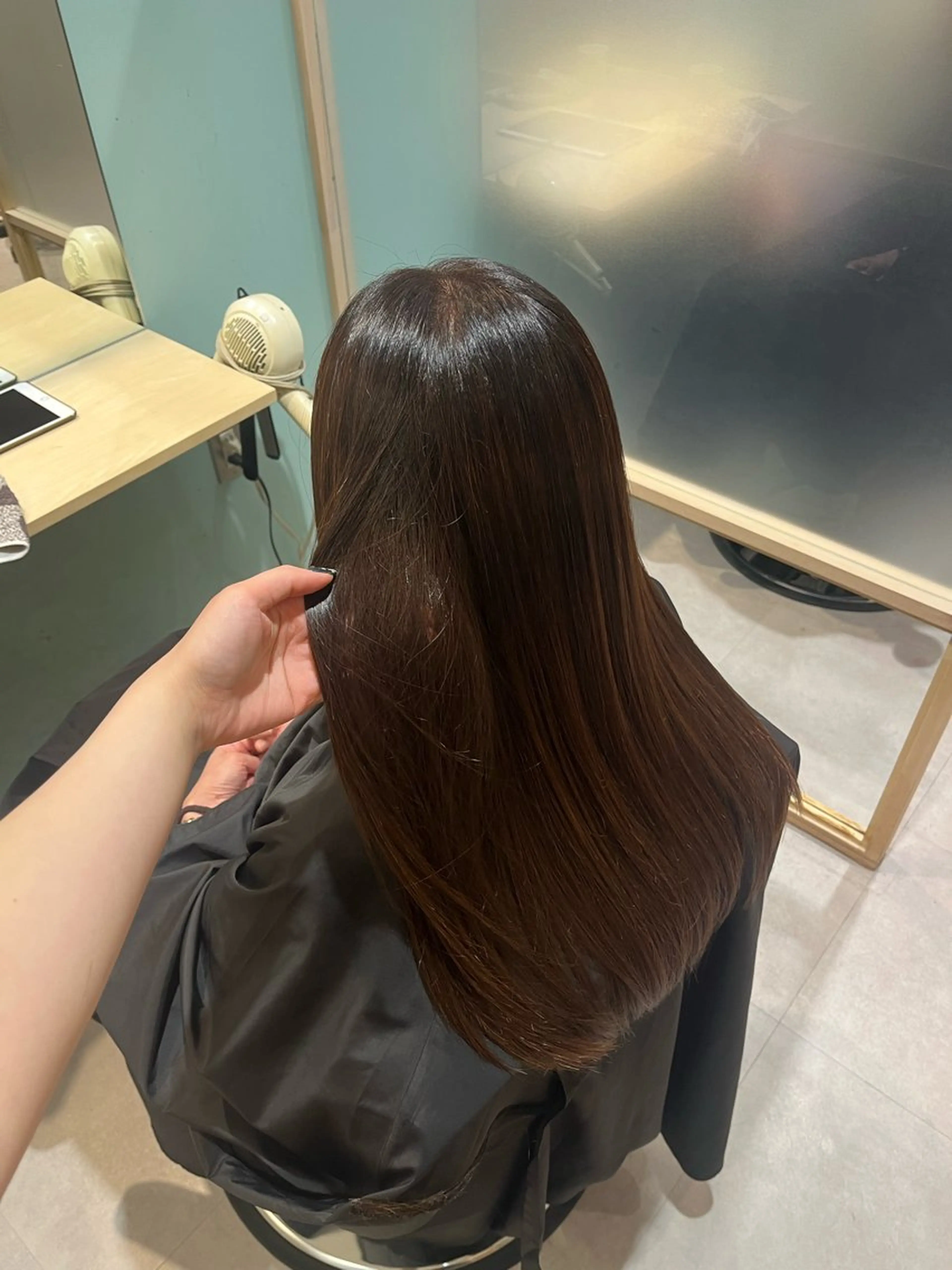 ロング ヘアカラー トリートメント 相田 佳乃のヘアスタイル