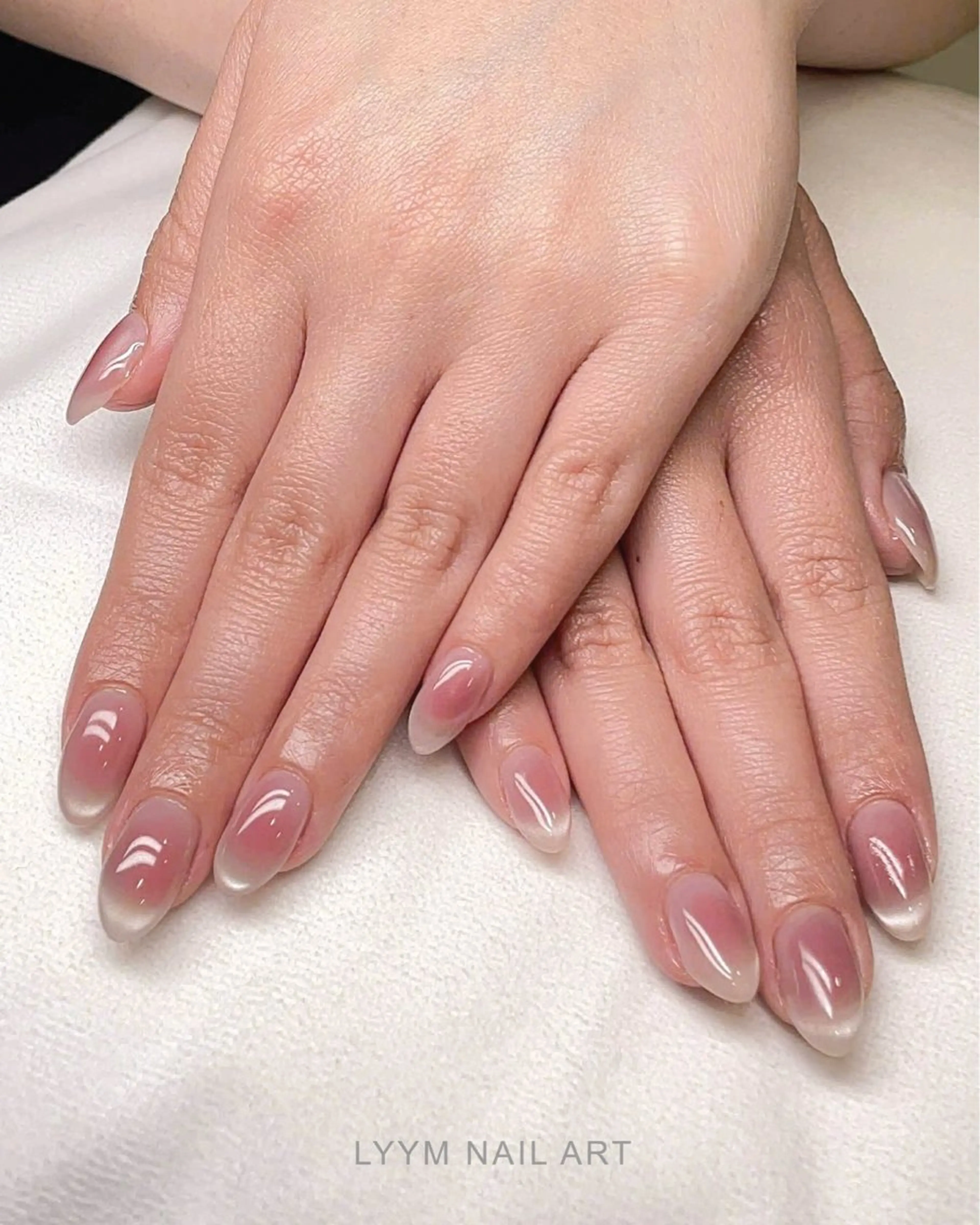 ネイル クリアネイル グラデーション 韓国ネイル LYYM Salonのネイルデザイン