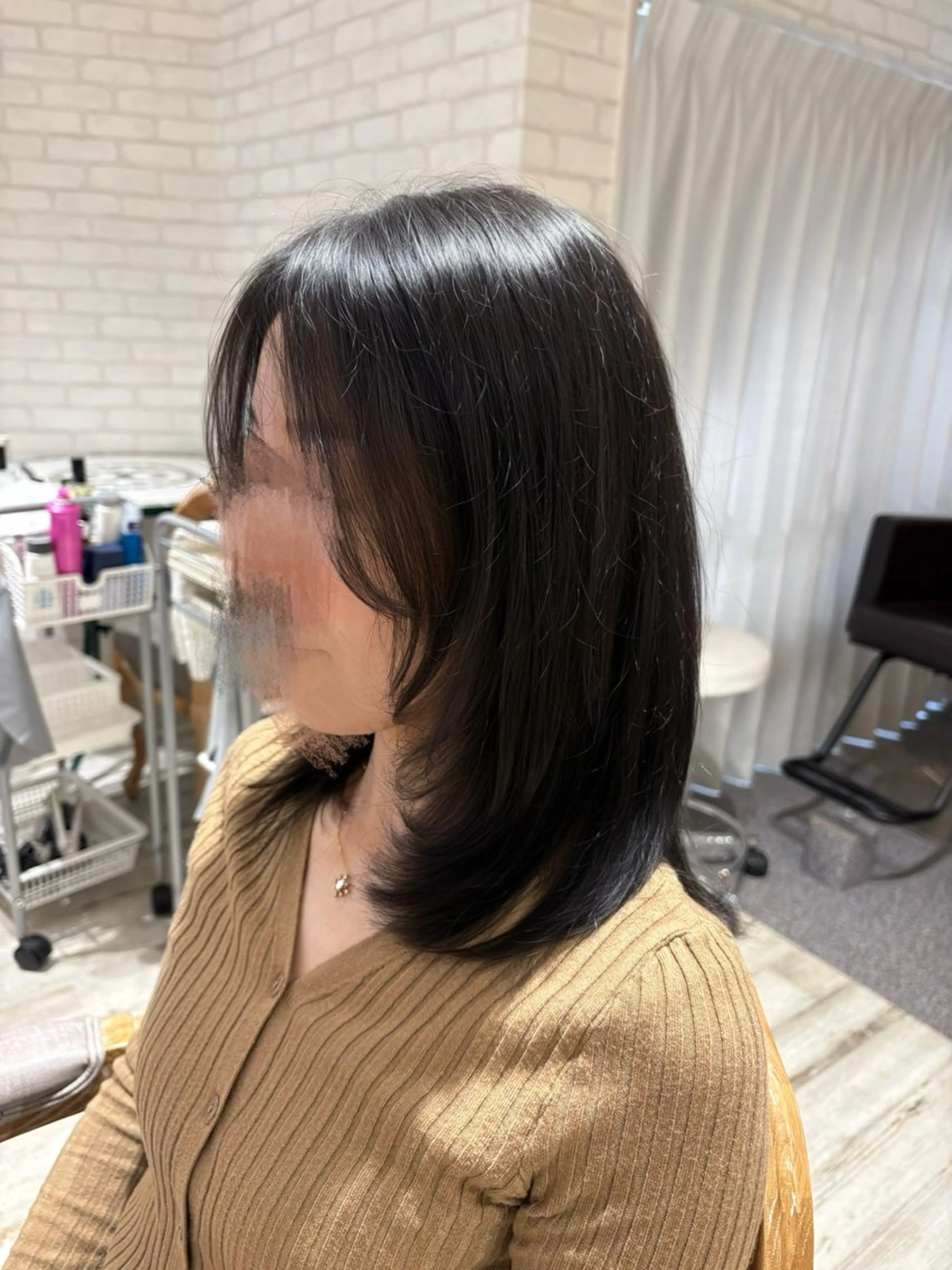 ミディアム カラー 透明感カラー グレージュ レイヤーカット カット ヘアカラー トリートメント 透明感/韓国風 HIRARIのヘアスタイル