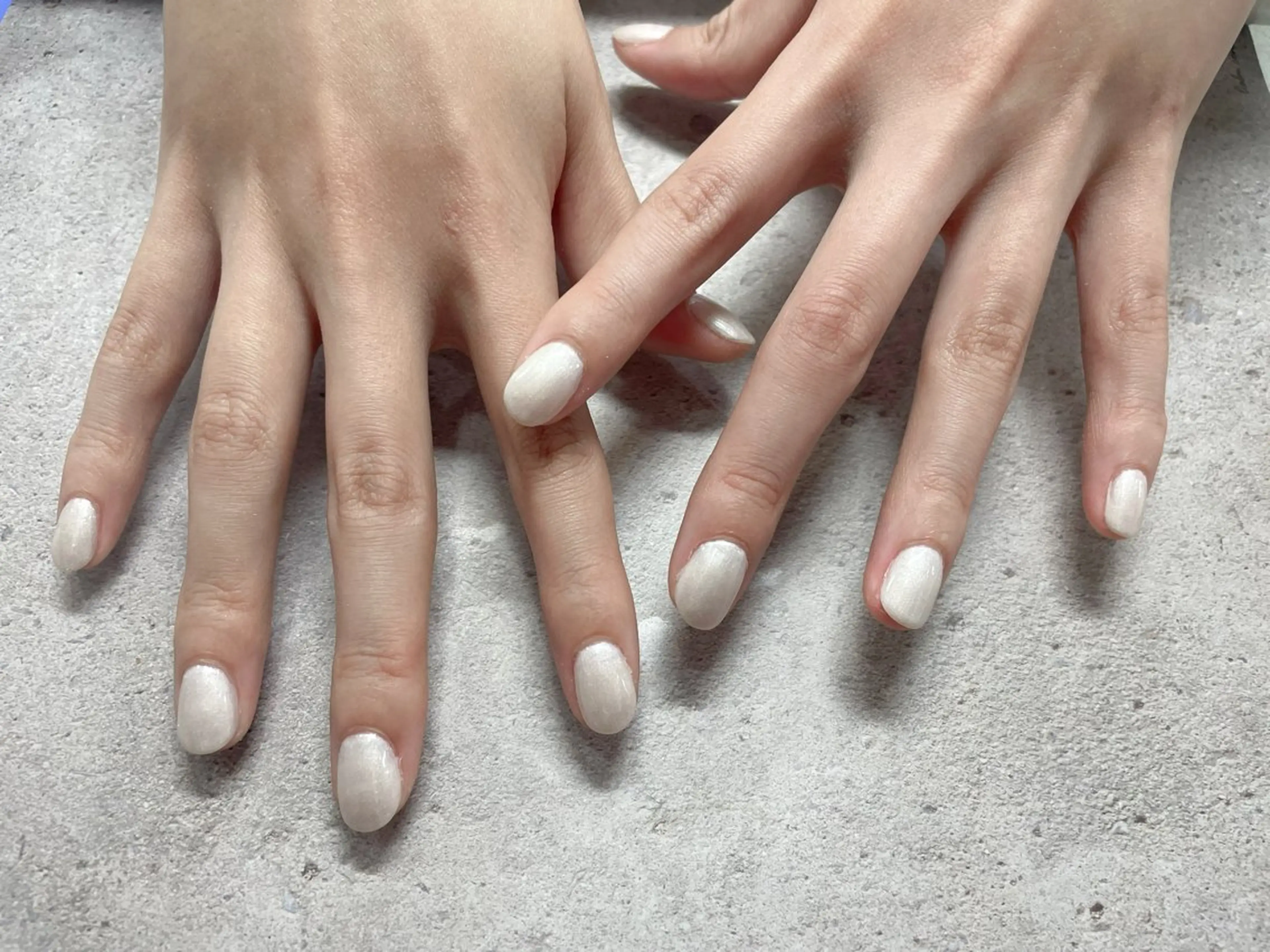 ネイル ワンカラーネイル ホワイト 高橋 歩のネイルデザイン