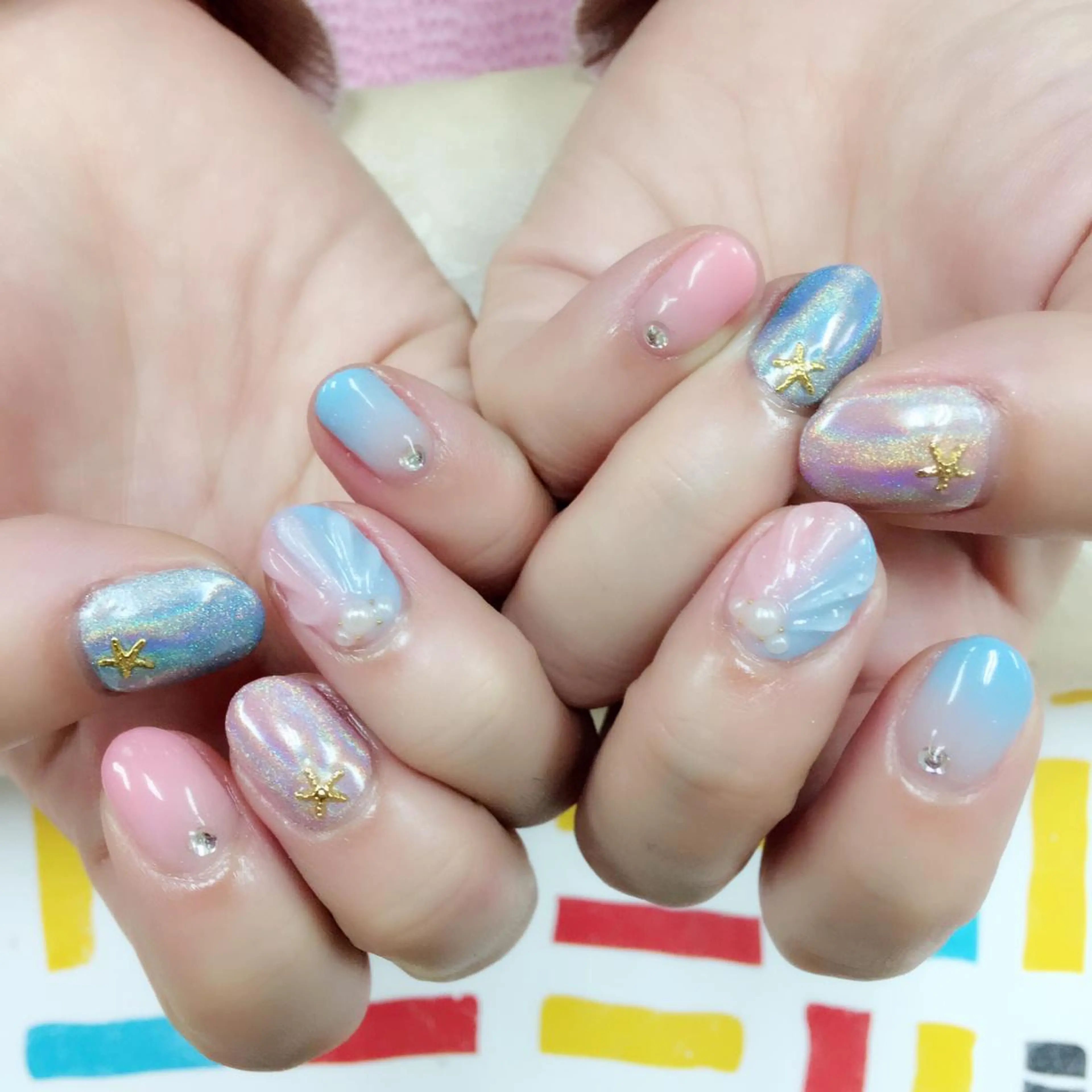 ネイル アートネイル フラワーネイル フレンチネイル ジェルネイル グラデーション 💅ネイル✨ プリンセスのネイルデザイン