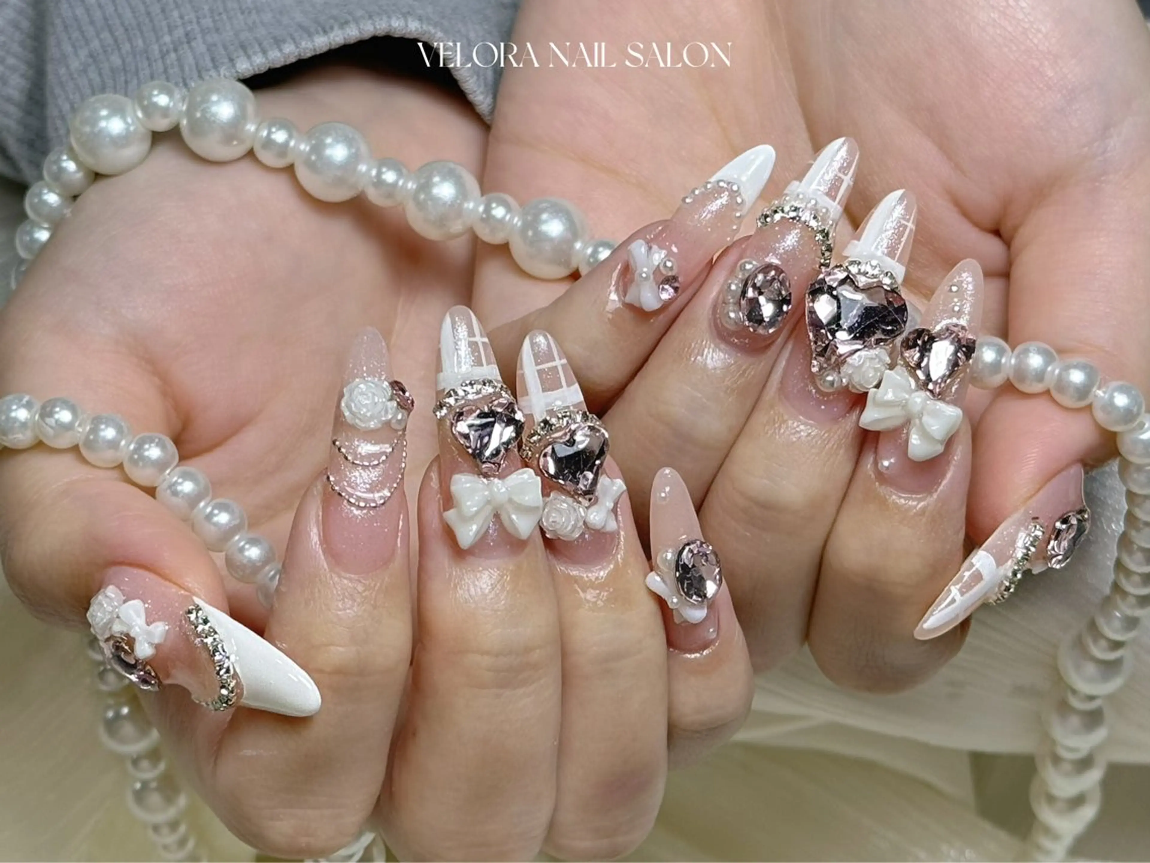 ネイル ハンドネイル VELORA NAILのネイルデザイン