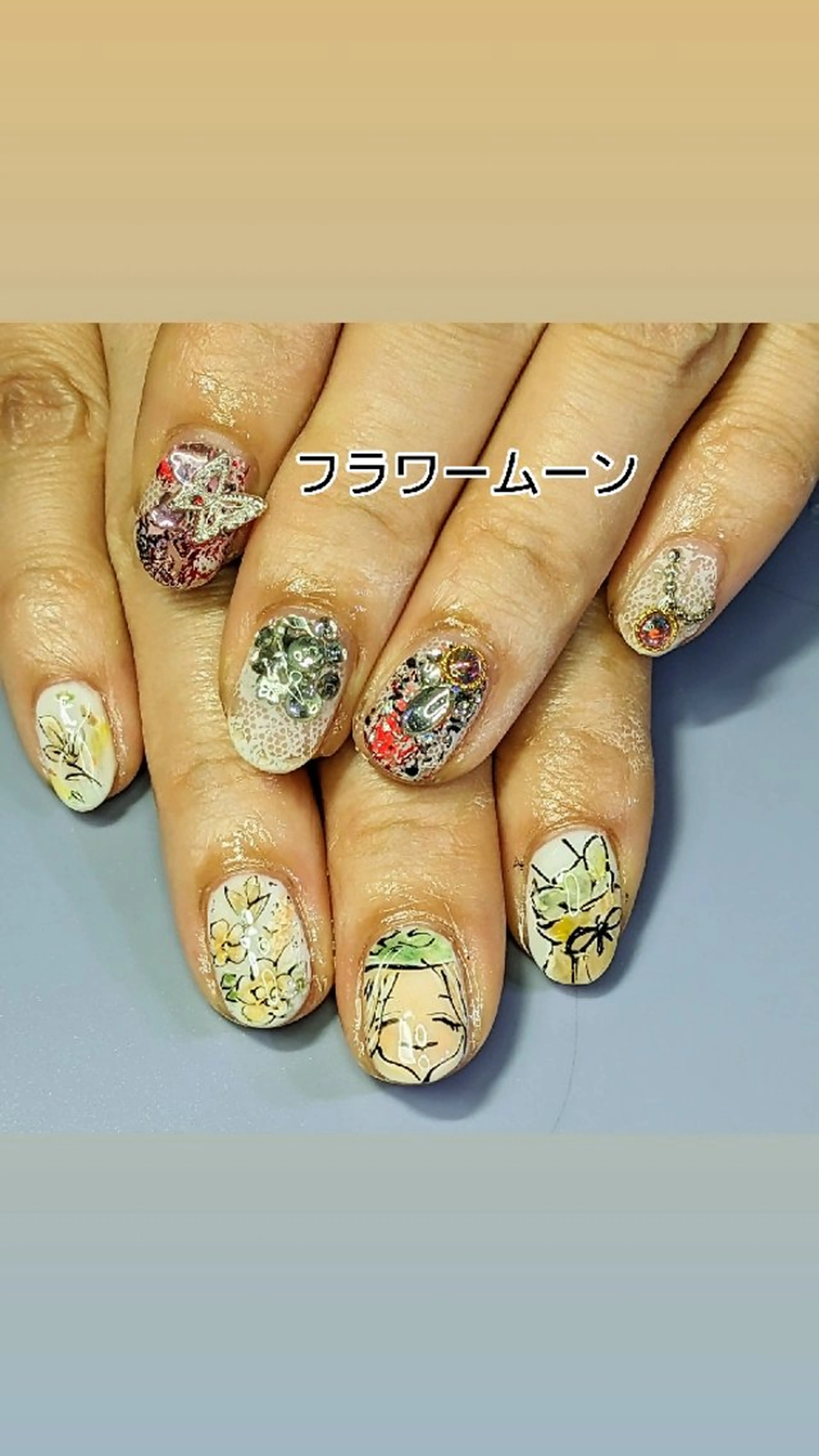 ネイル ハンドネイル ハンドケア フラワー ムーンのネイルデザイン