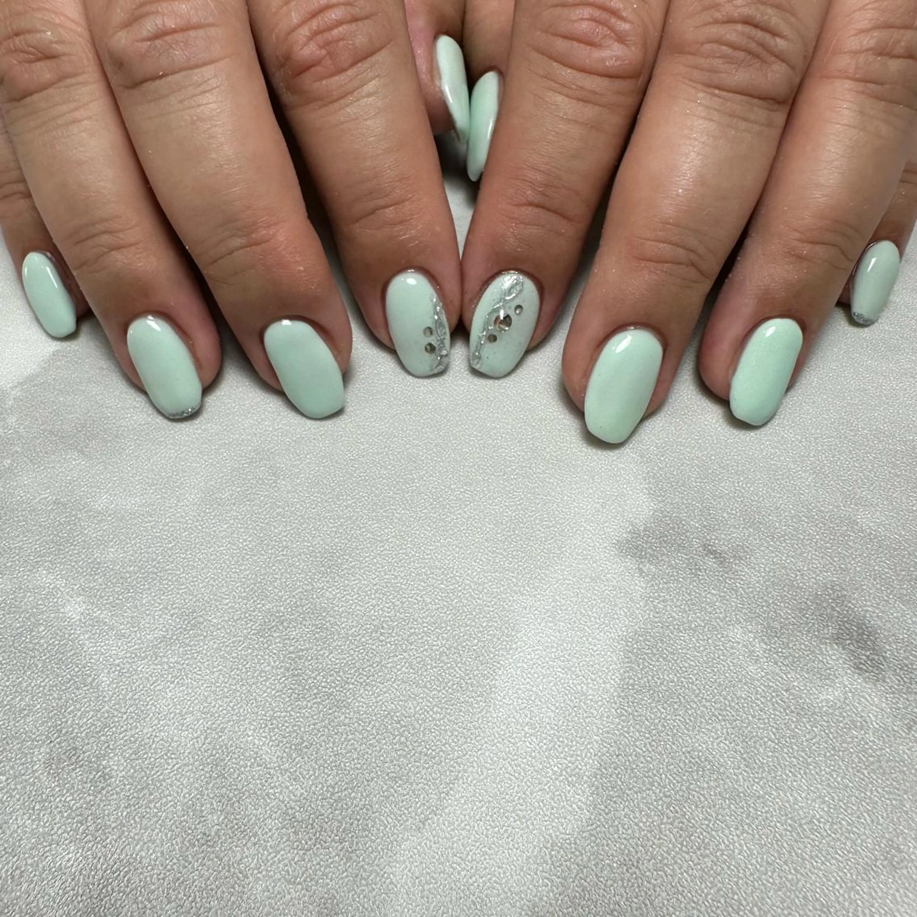 ネイル Giypsē所属・Runa ☽のネイルデザイン