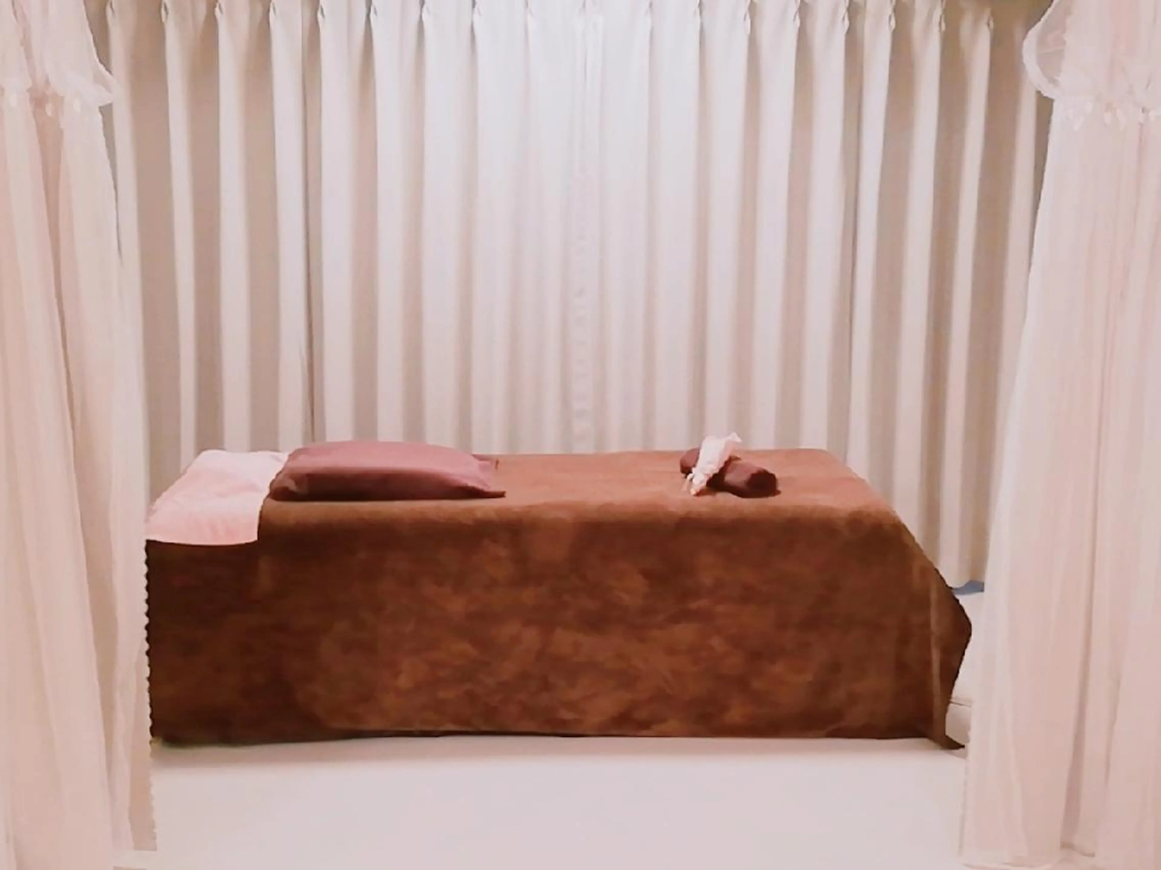 深層リンパオイル/小 顔とドライヘッドスパのエステ・リラクイメージ