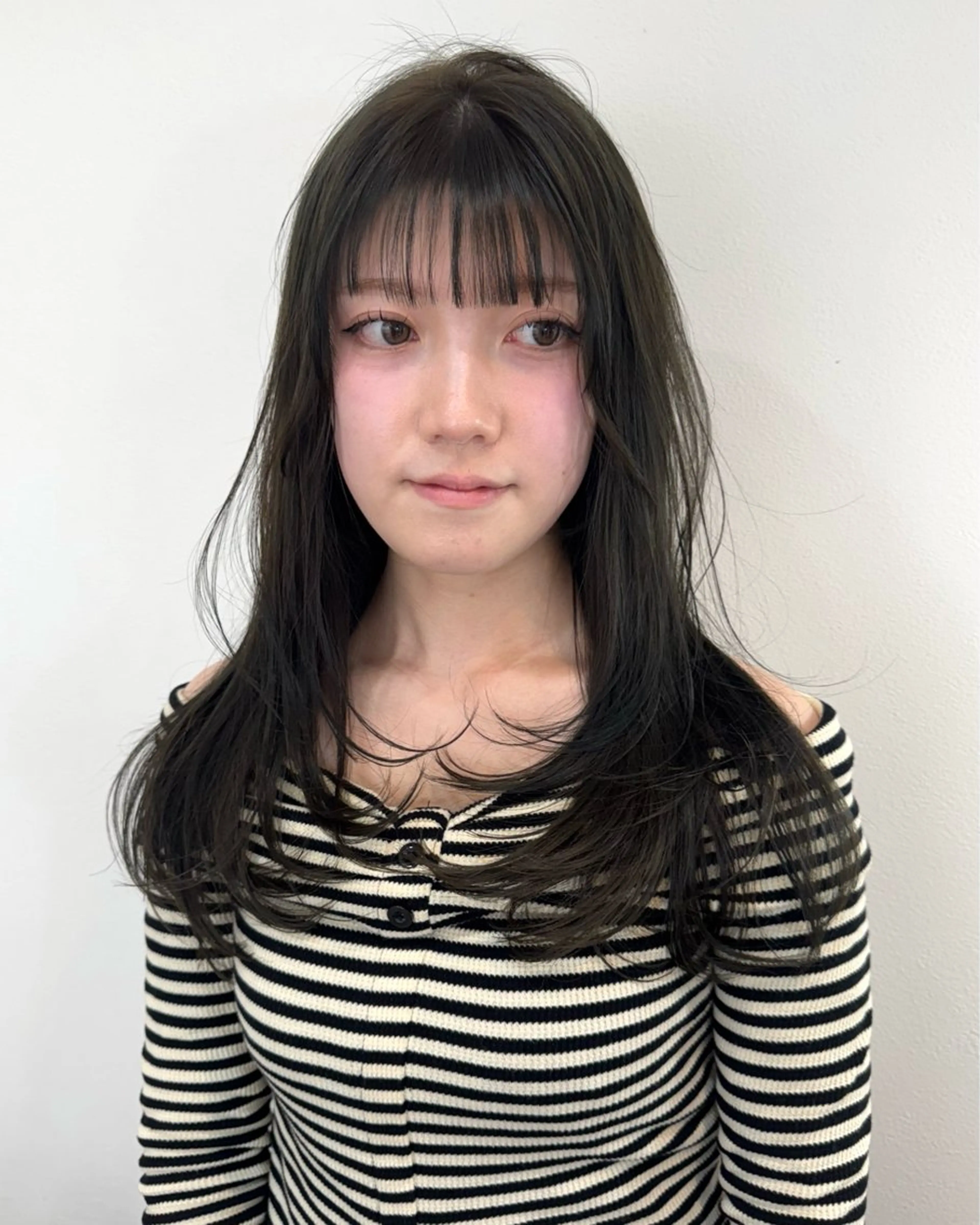 ミディアム カラー 透明感カラー カット ヘアカラー トリートメント 似合わせhair /モガミユナ🎀のヘアスタイル