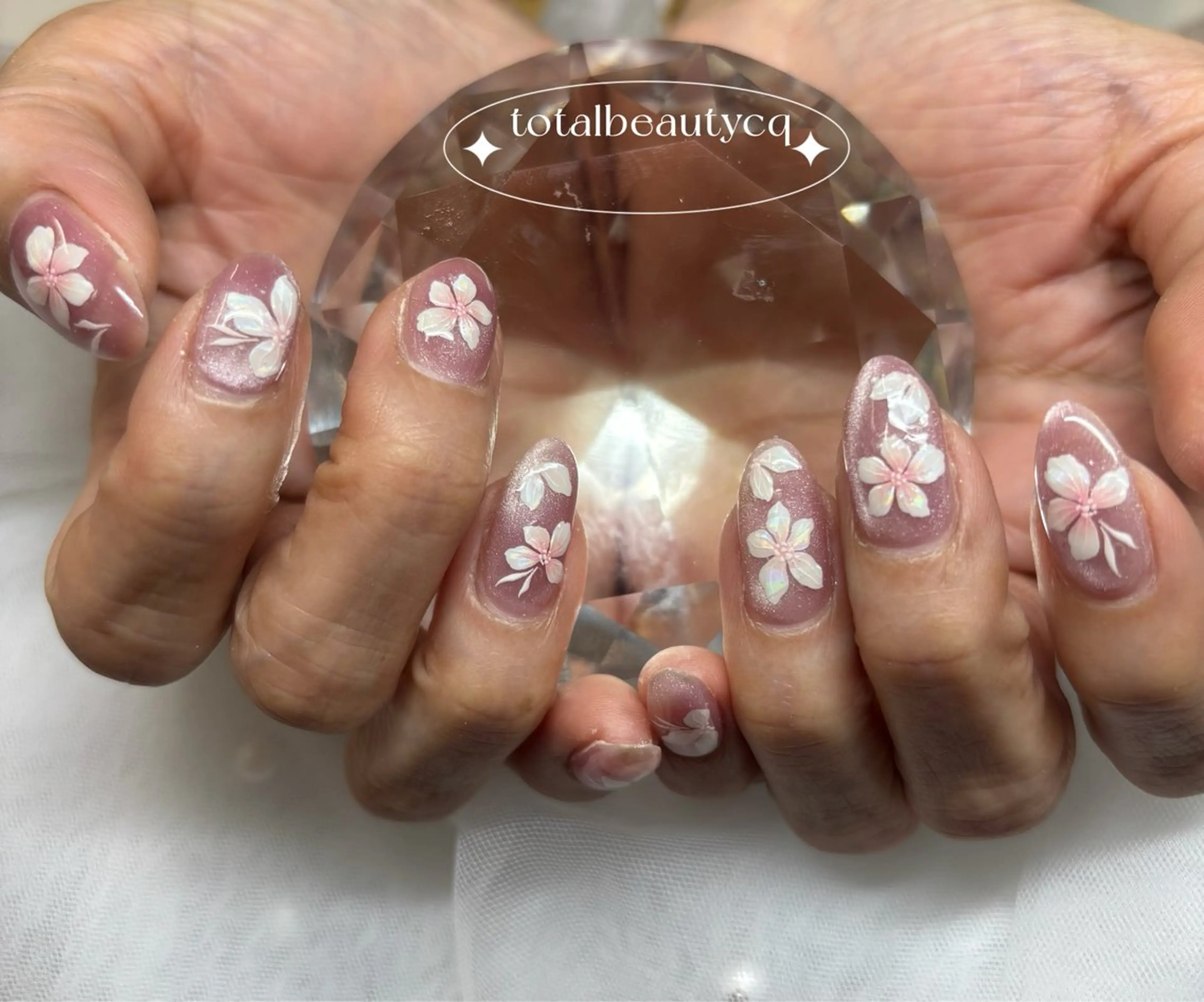 ネイル ハンドネイル トータルビューティー CQのネイルデザイン