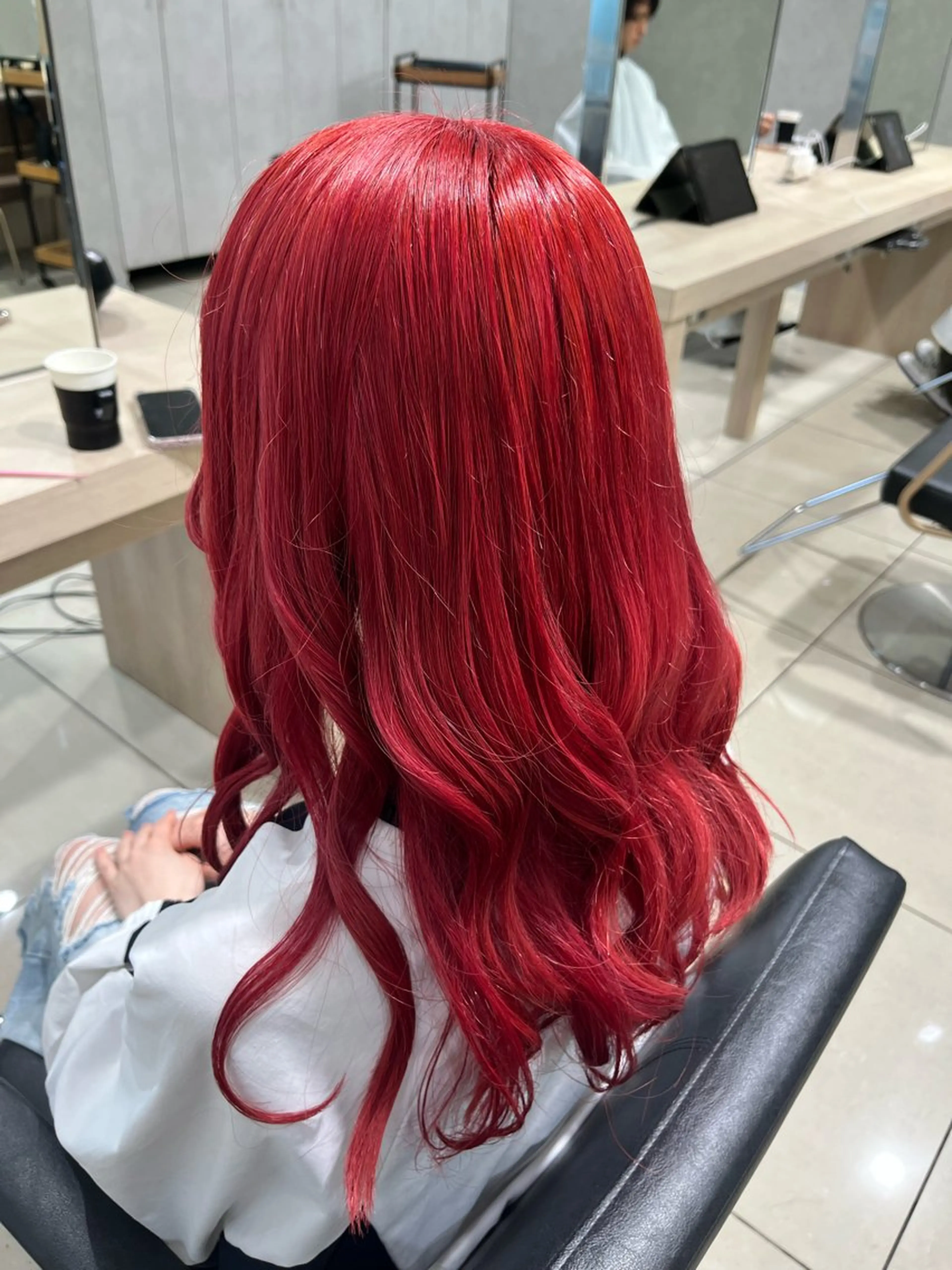 ロング カラー ブリーチ レッドカラー カット ヘアカラー 巖本 真希のヘアスタイル