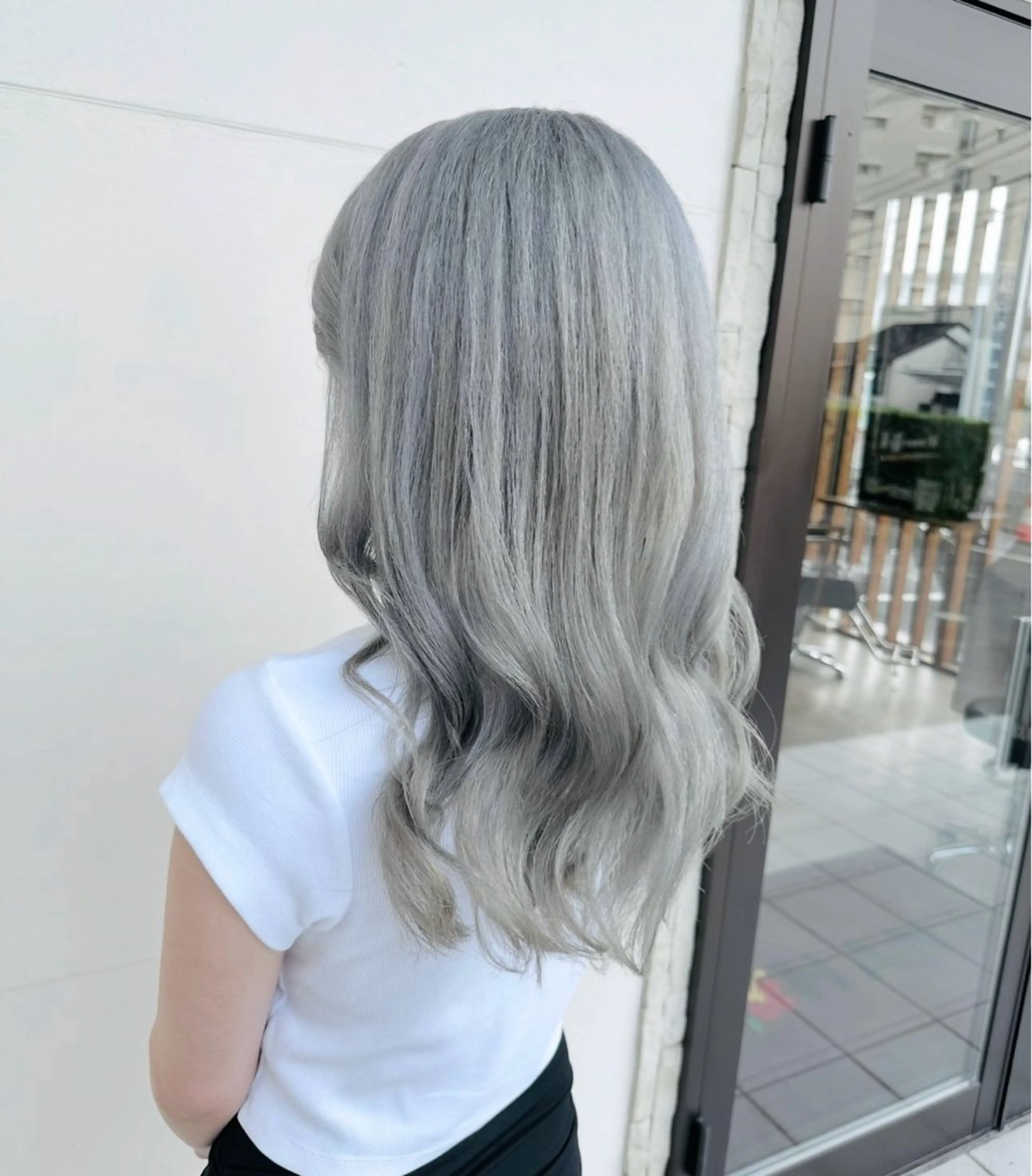 ロング naomi (夜間営業受付中★)のヘアスタイル