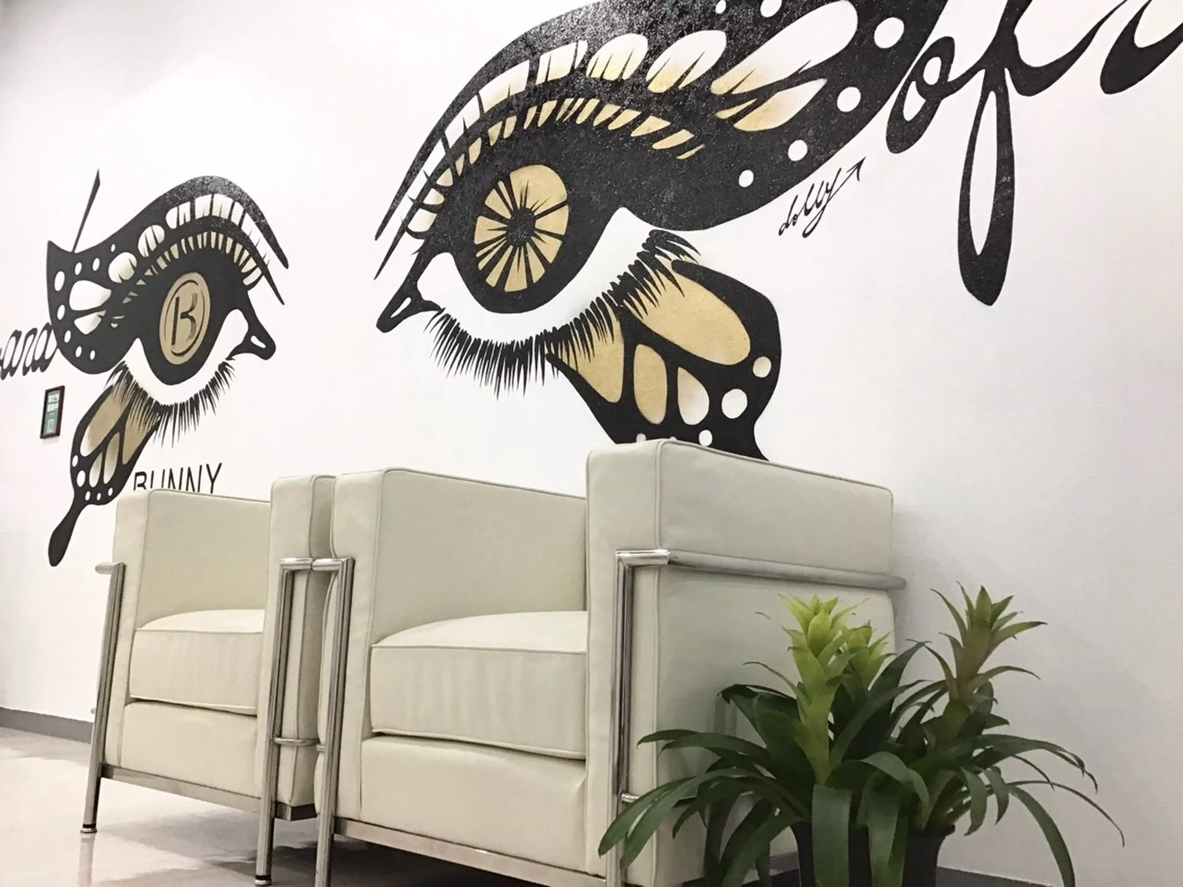 マツエク・マツパ パリジェンヌラッシュリフト まつげパーマ Bunny Eyes yamaの眉毛・アイブロウイメージ