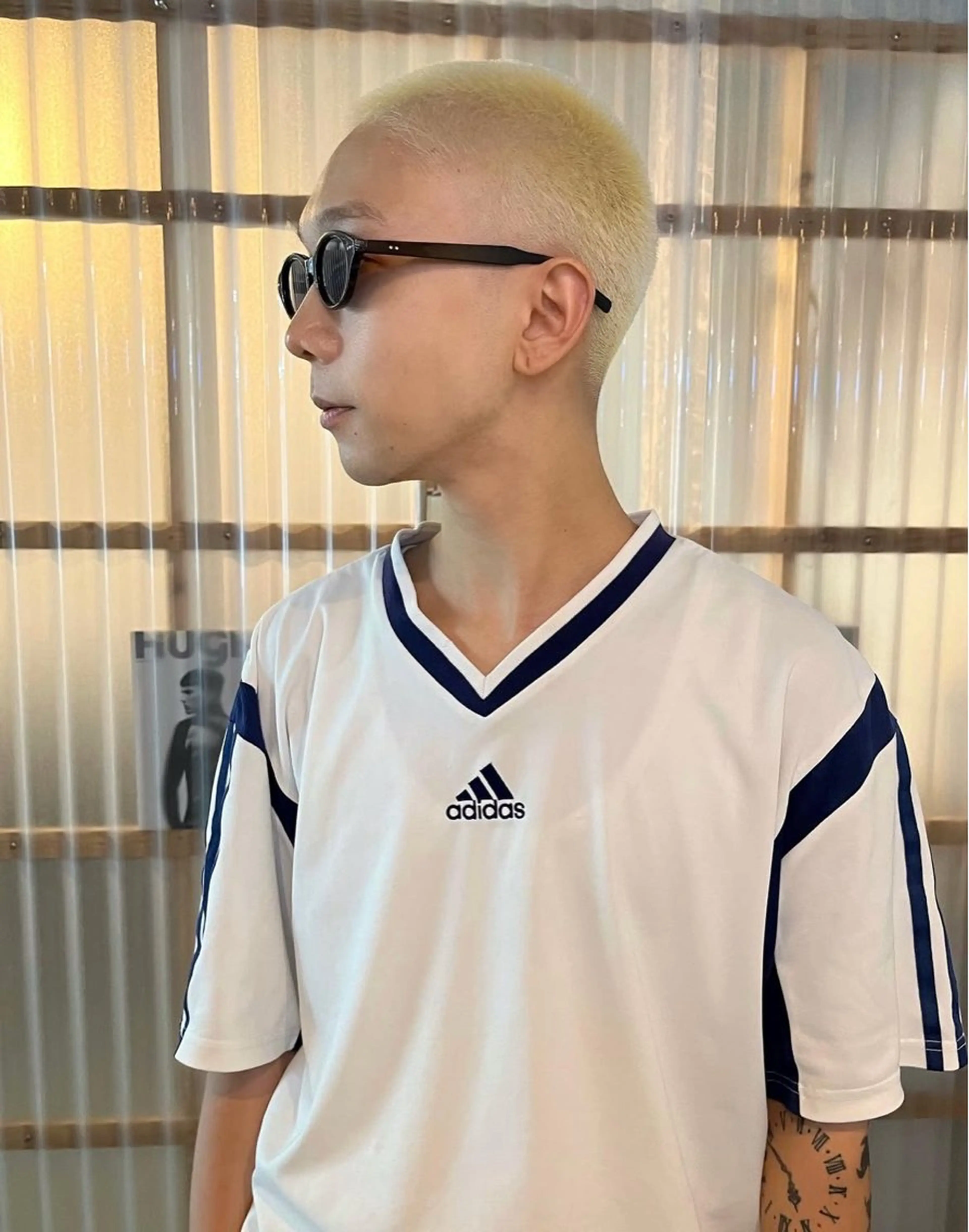 ショート カラー メンズ アップバング メンズブリーチ センターパート メンズハイライト メンズハイトーン カット ヘアカラー PARKiiiNG 大阪心斎橋/ブリーチのヘアスタイル