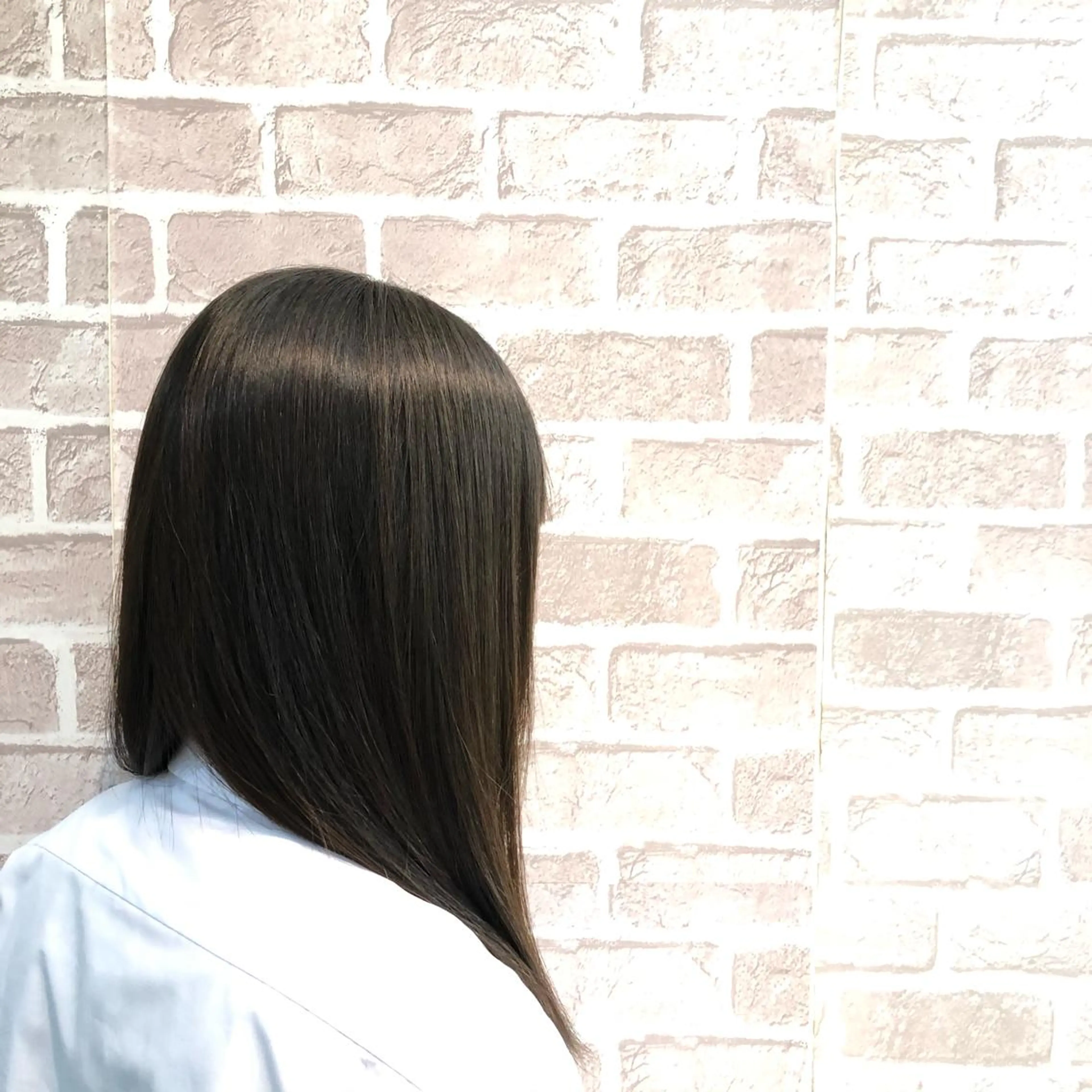 ロング 齋藤 尋真のヘアスタイル