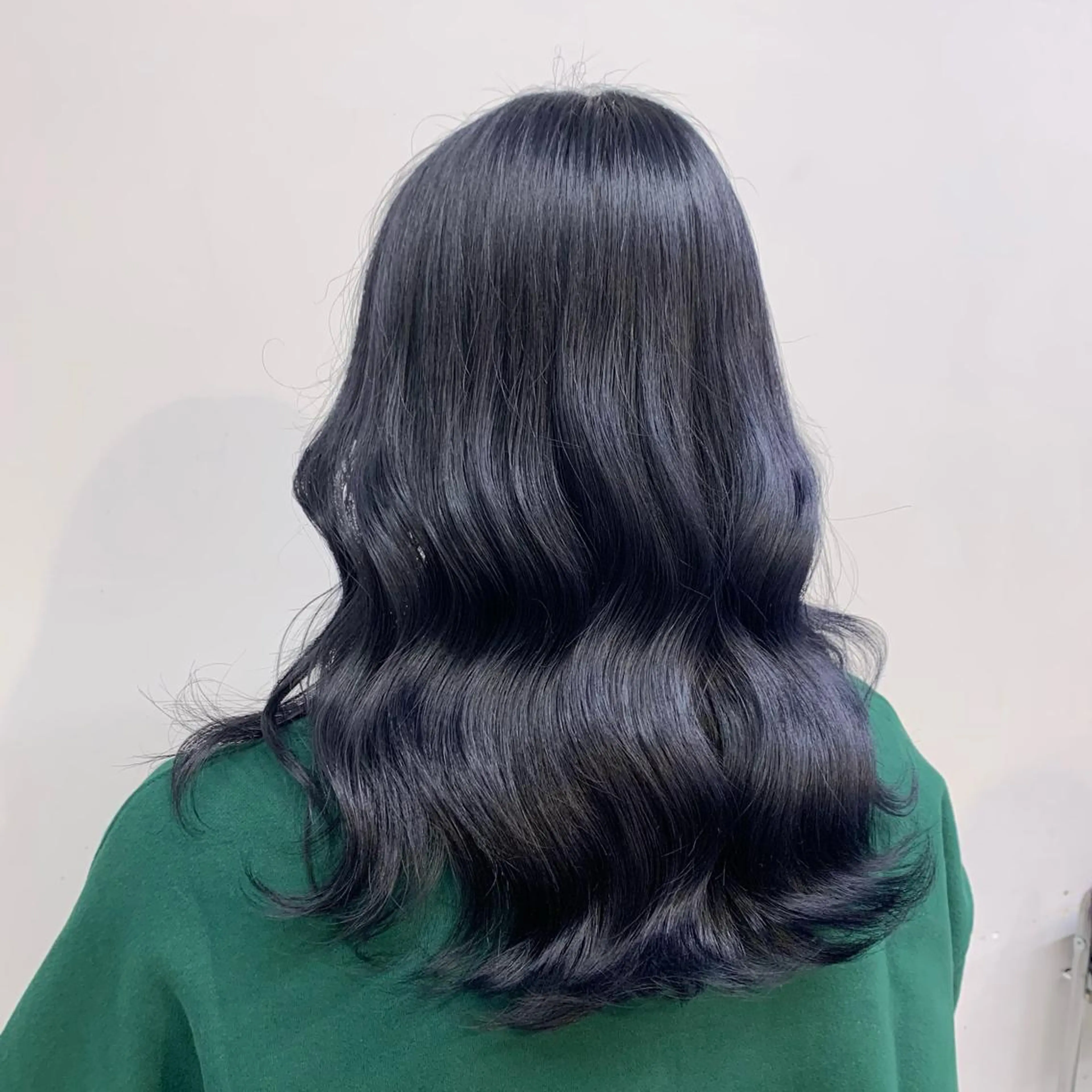 セミロング ヘアカラー トリートメント ブリーチカラー 🩵MIZUKIのヘアスタイル