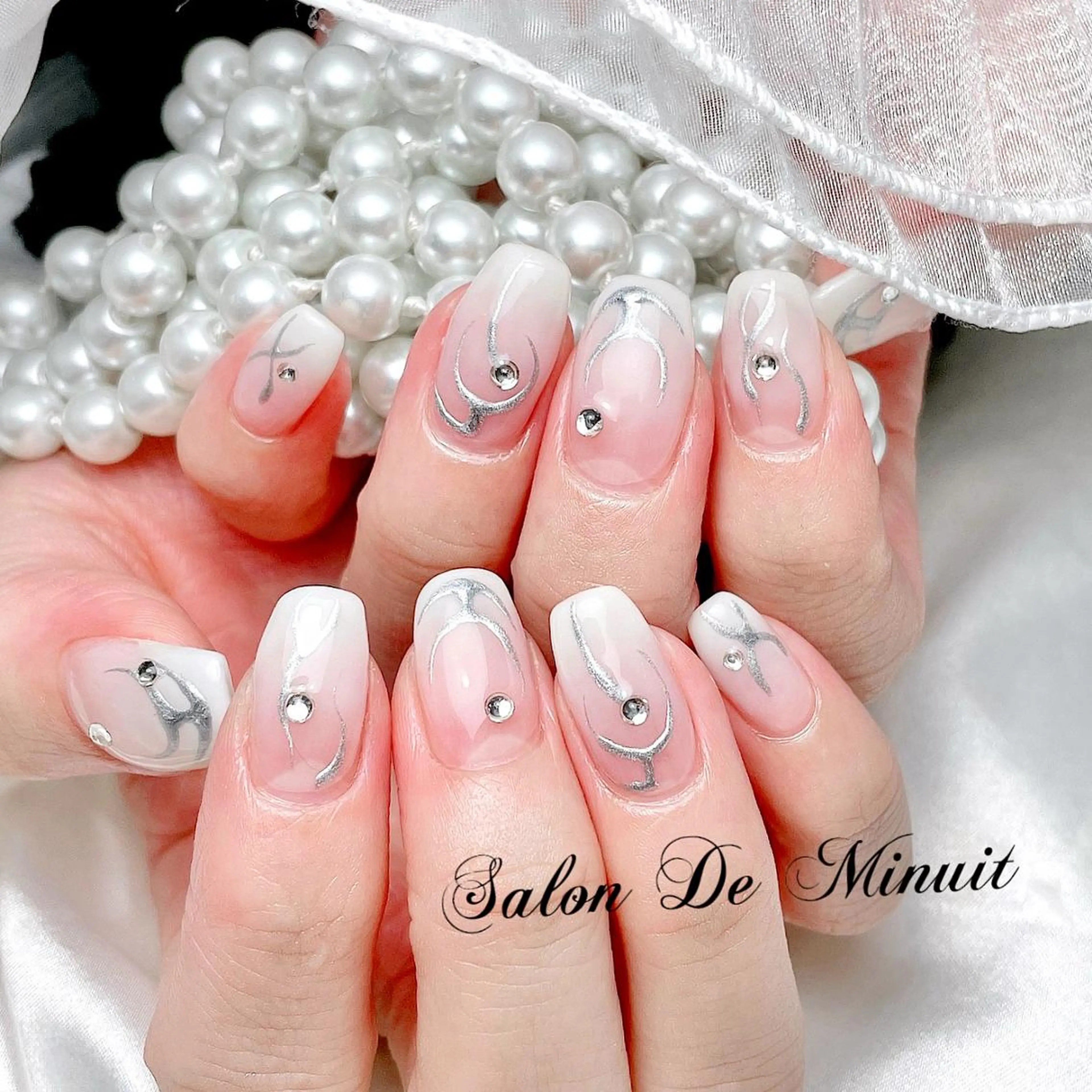 ネイル ハンドネイル ハンドケア Momo 🤍のネイルデザイン