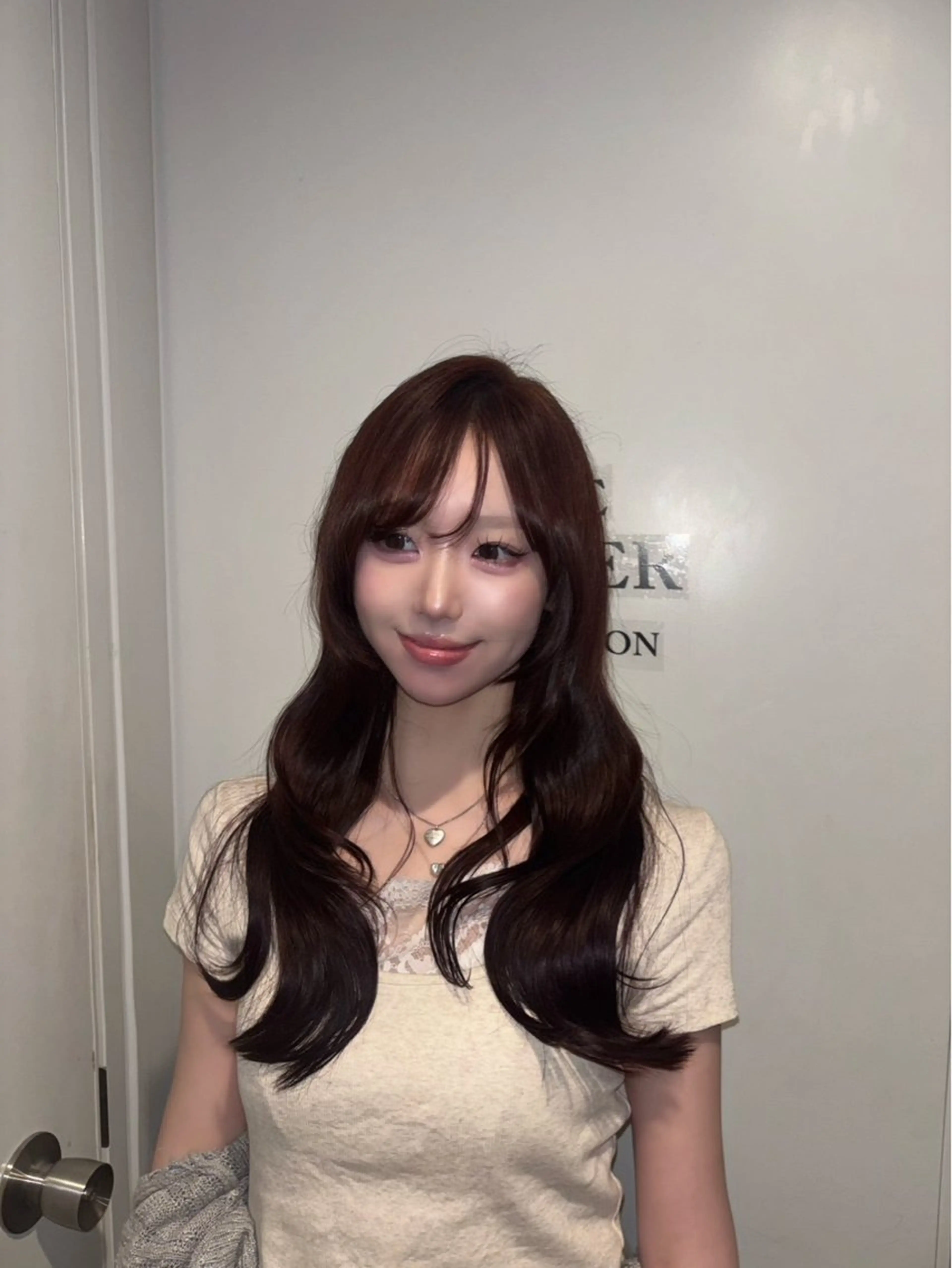 セミロング カラー メンズ ピンクカラー パープルカラー レッドカラー モデル募集中🐹🤍 ナナカのヘアスタイル
