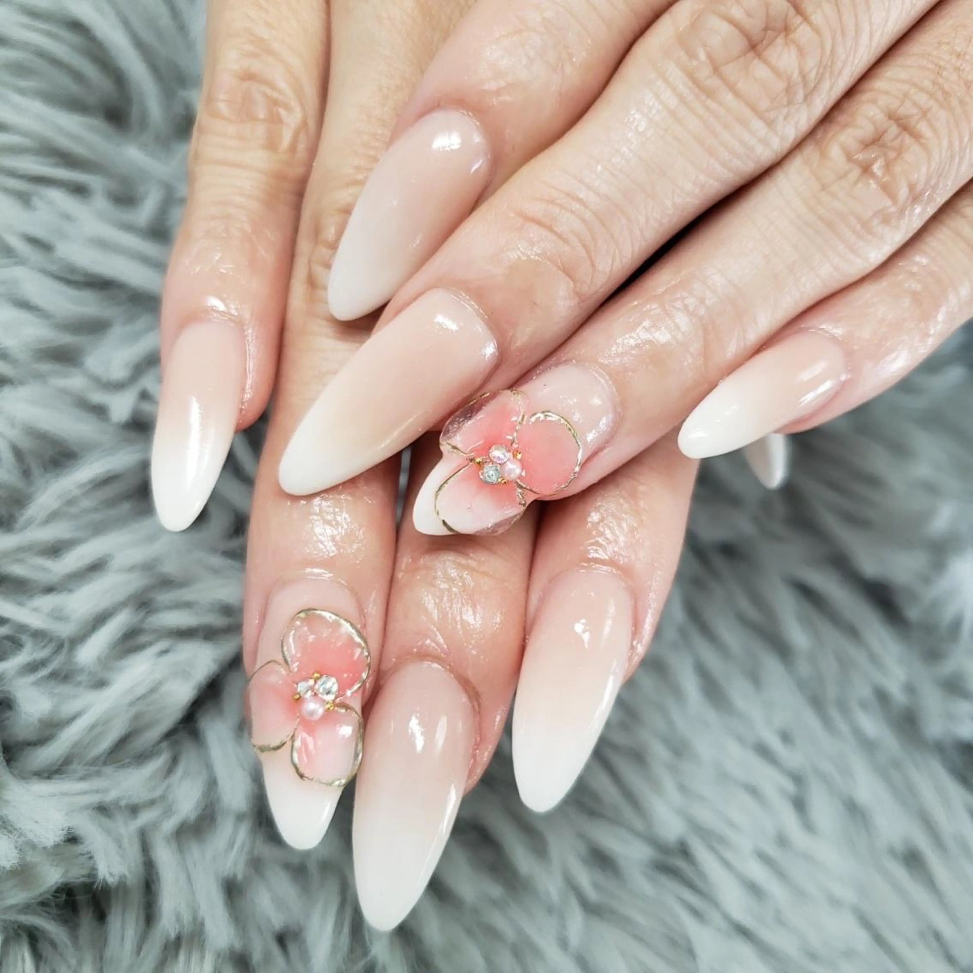 ネイル A nelaのネイルデザイン