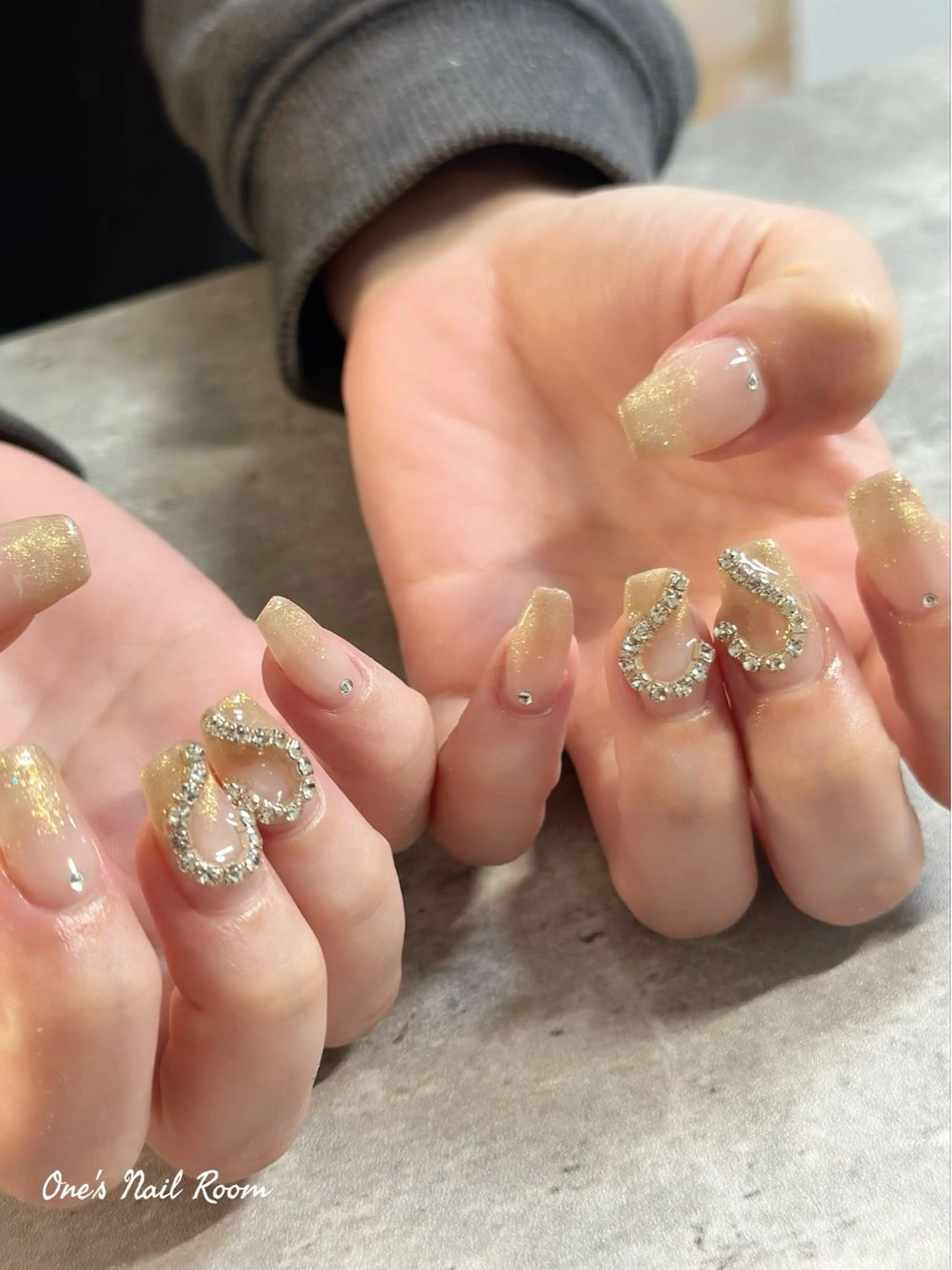 ネイル ハンドネイル One's Nail Roomのネイルデザイン