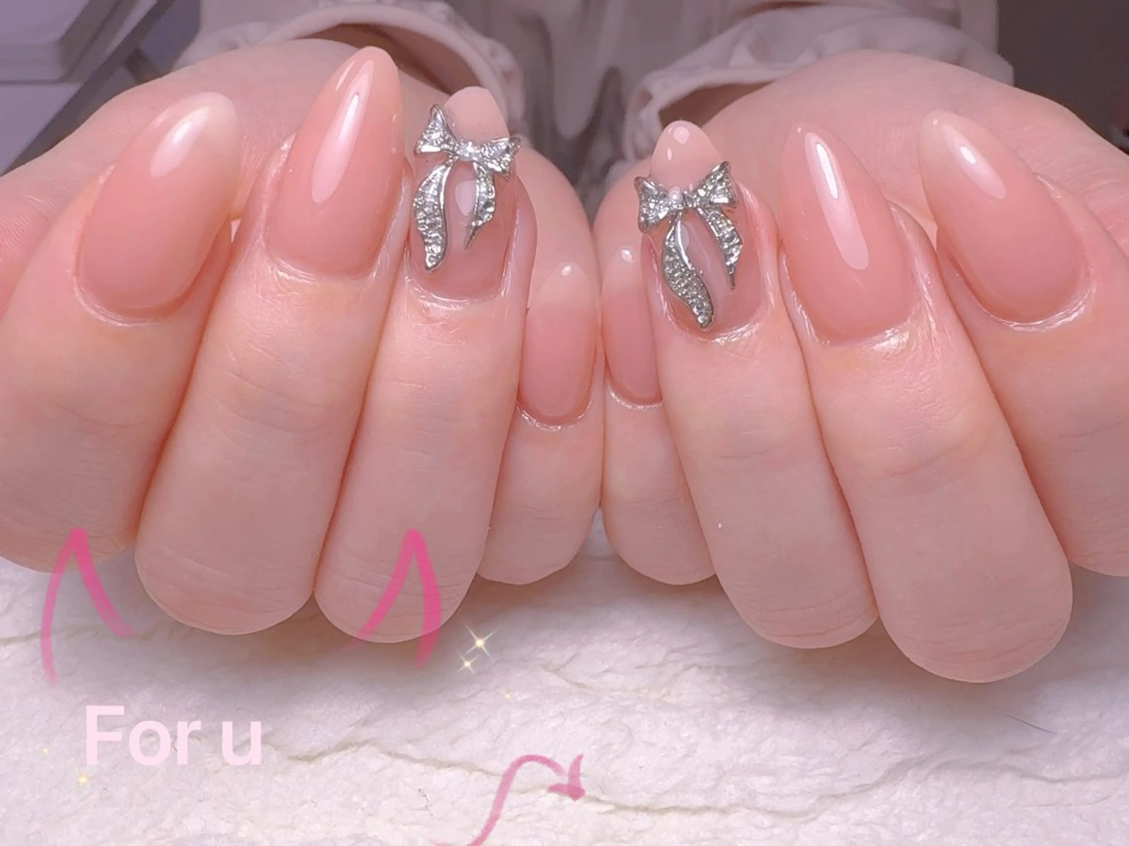 ネイル キラキラネイル 韓国ネイル オフィスネイル cat‘s nail🐈‍⬛のネイルデザイン