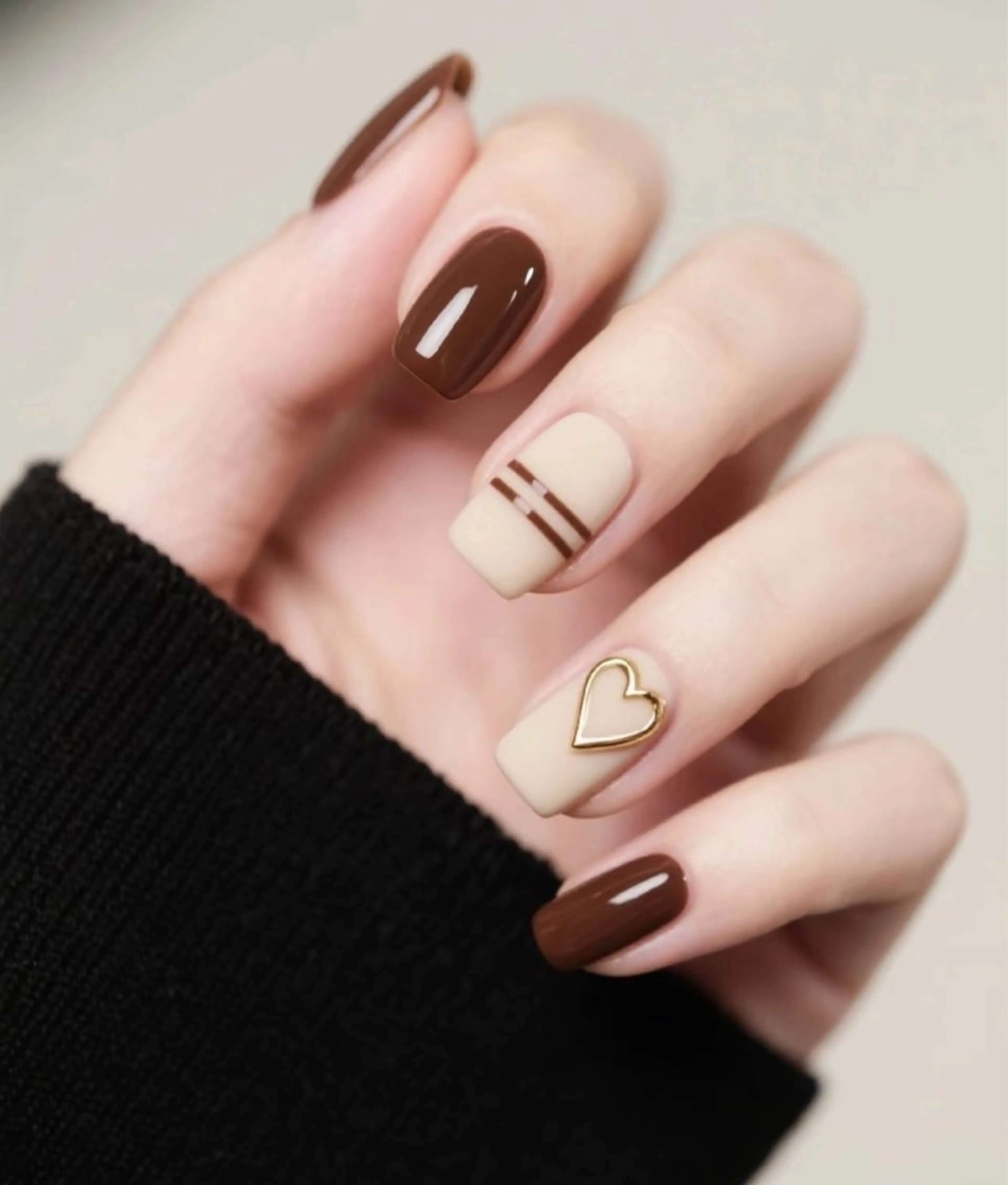 ネイル ハンドネイル H3 Nail Tsuki🦋💙のネイルデザイン