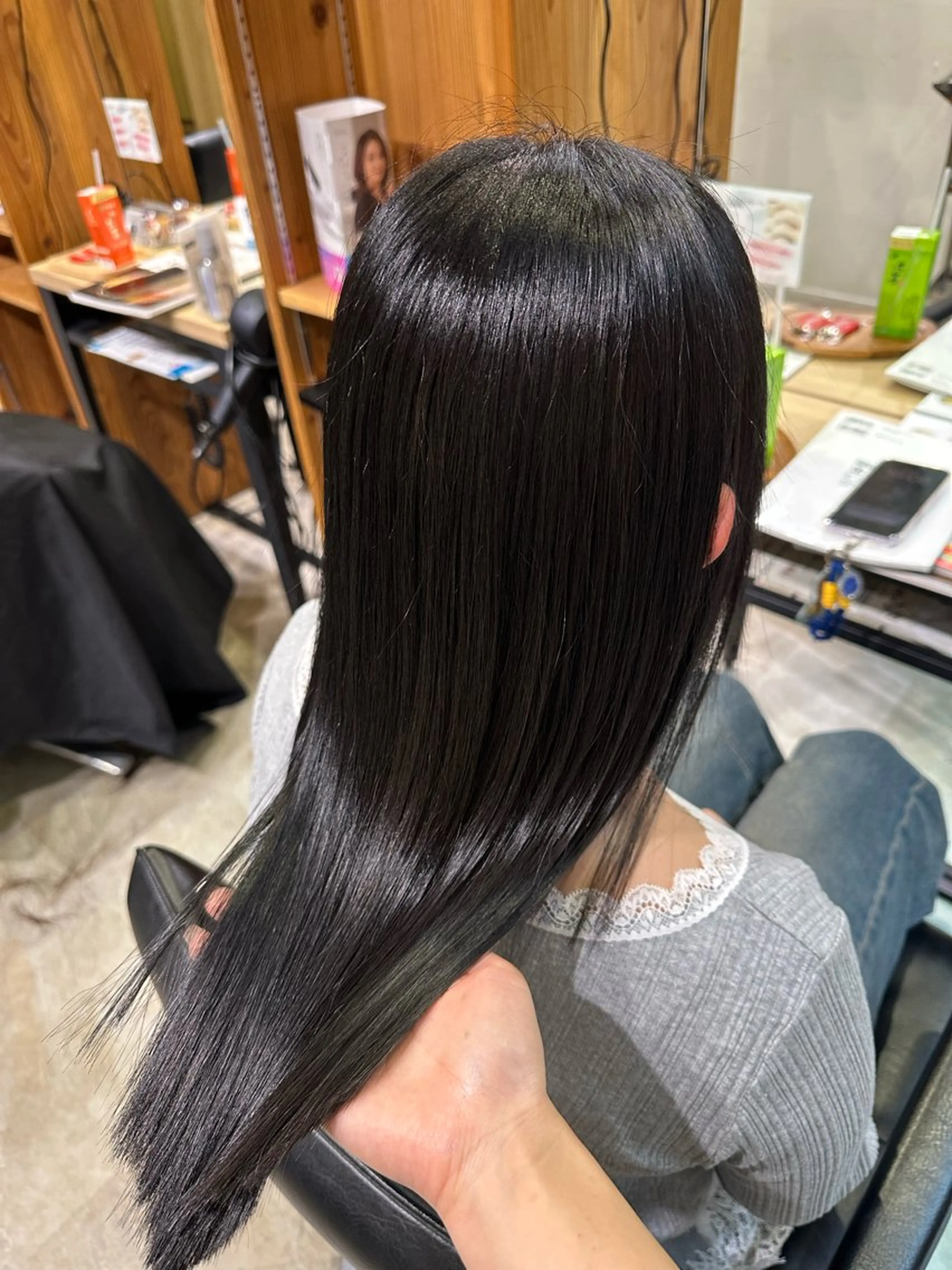 ロング カラー カット ヘアカラー トリートメント 伊藤 旭華のヘアスタイル